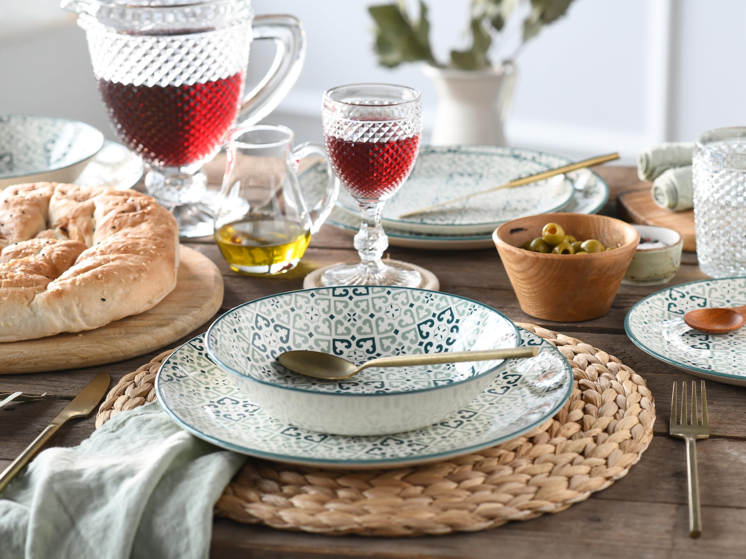 CreaTable, 17839, Serie Yara, 12-teiliges Geschirrset für 4 Personen, Teller Set aus Steingut, spülmaschinen- und mikrowellengeeignet,