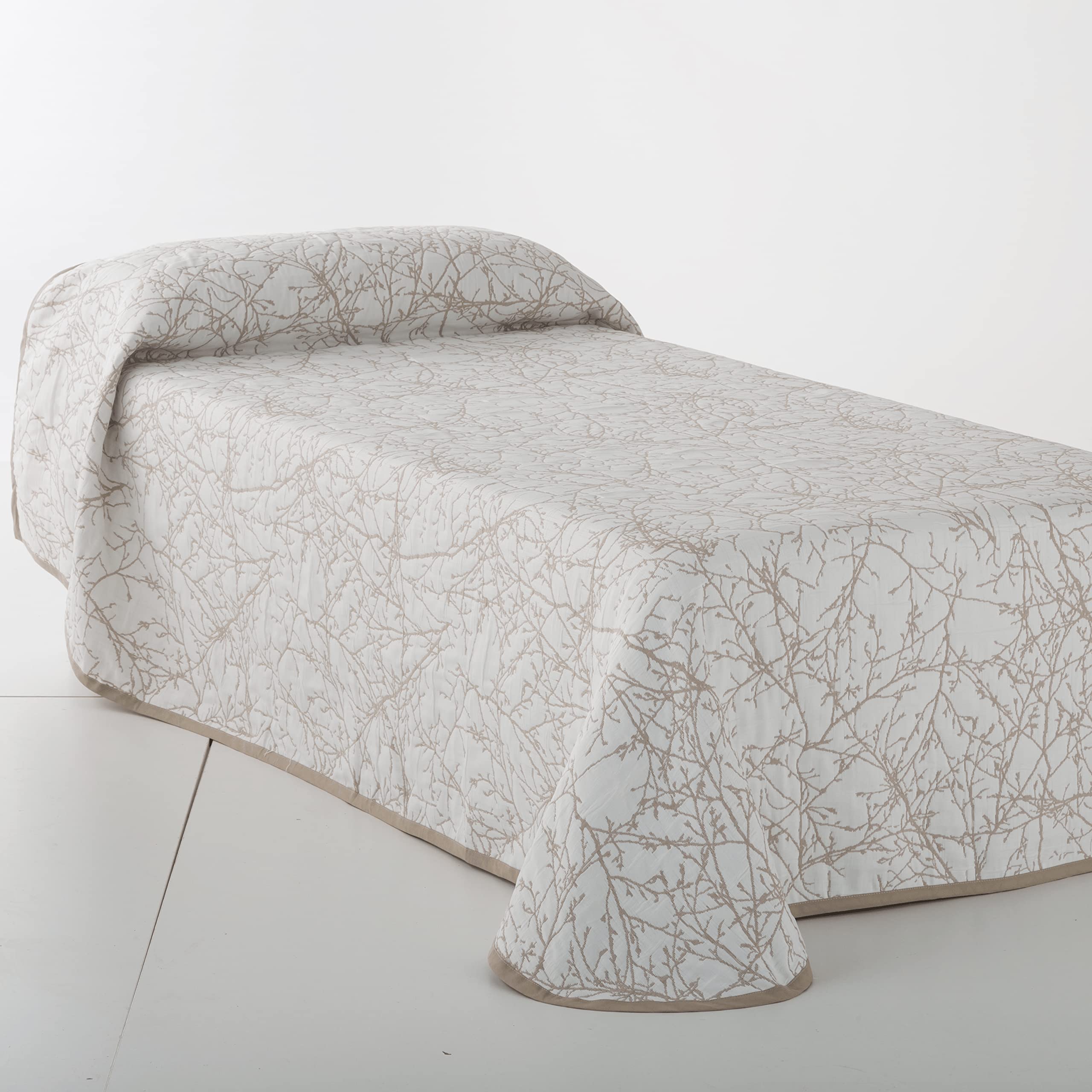 VIALMAN Colcha Bouti Ligera Sofia 18 para Cama de Matrimonio de 150 cm | Tamaño Colcha 250 x 270 cm, Color Beige