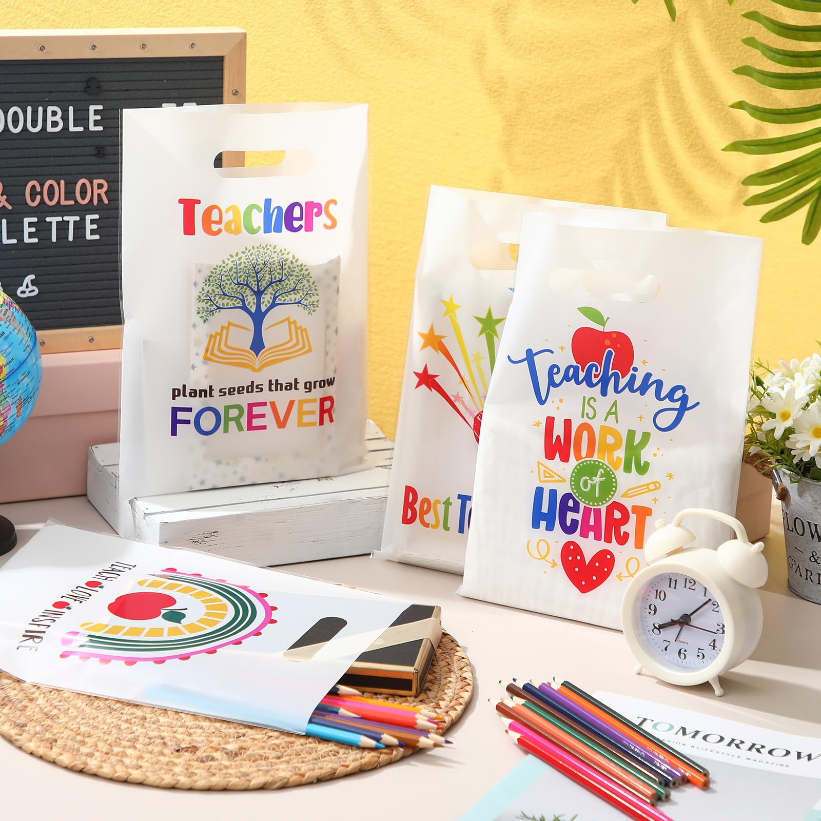 Snapklik.com : 100 Pieces Plastic Teacher Appreciation Gift Bags Bulk 9 ...