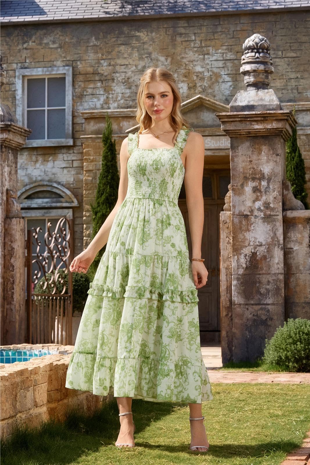 SCARLET DARKNESS Robe florale spaghetti victorienne à smocks longue d'été décontractée pour femme