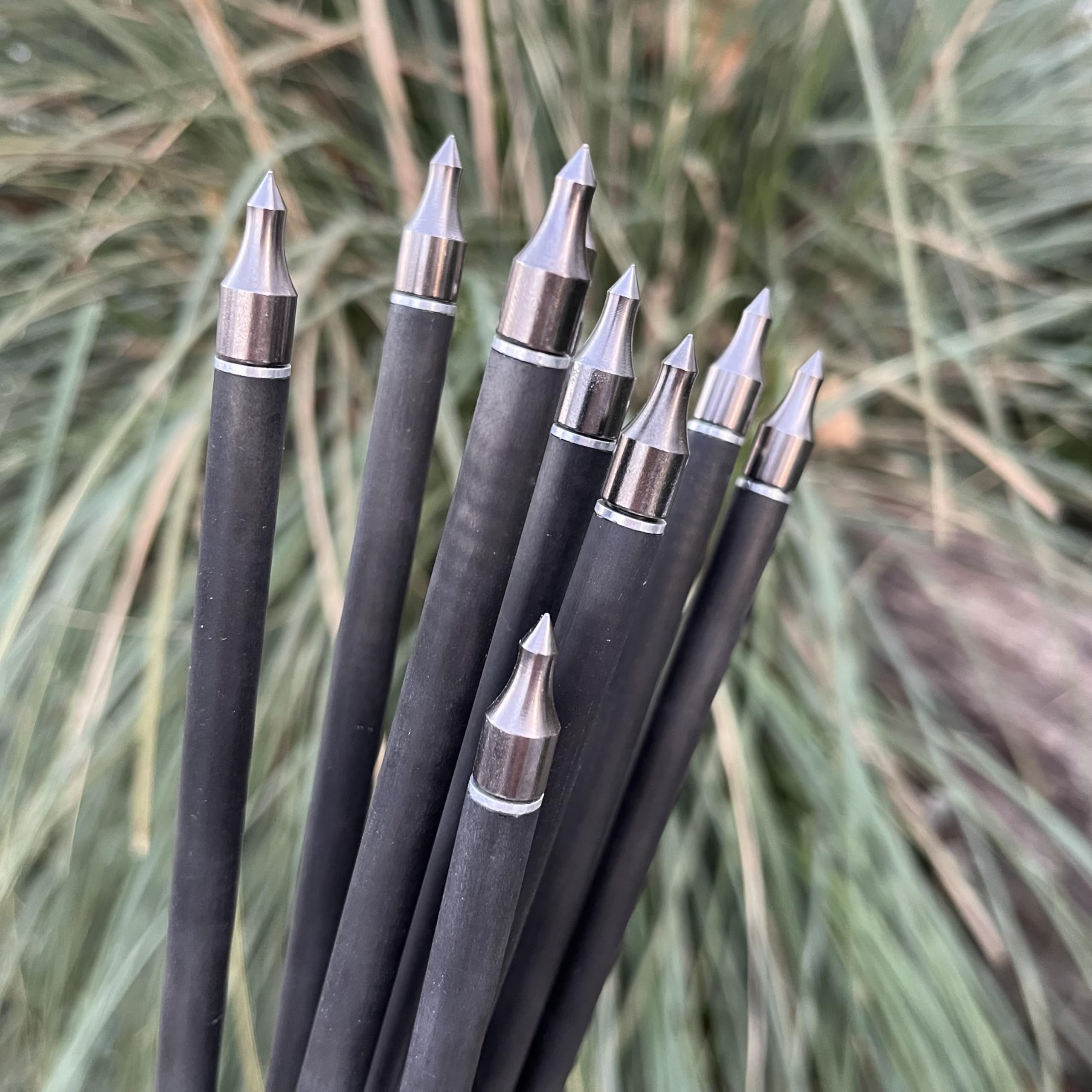Flechas para Ballesta de Tiro con Arco Flecha de Carbono Puro de 20 Pulgadas con Pluma de 2 Pulgadas para prácticas de Tiro al Blanco y Tiro al Aire Libre 12pcs