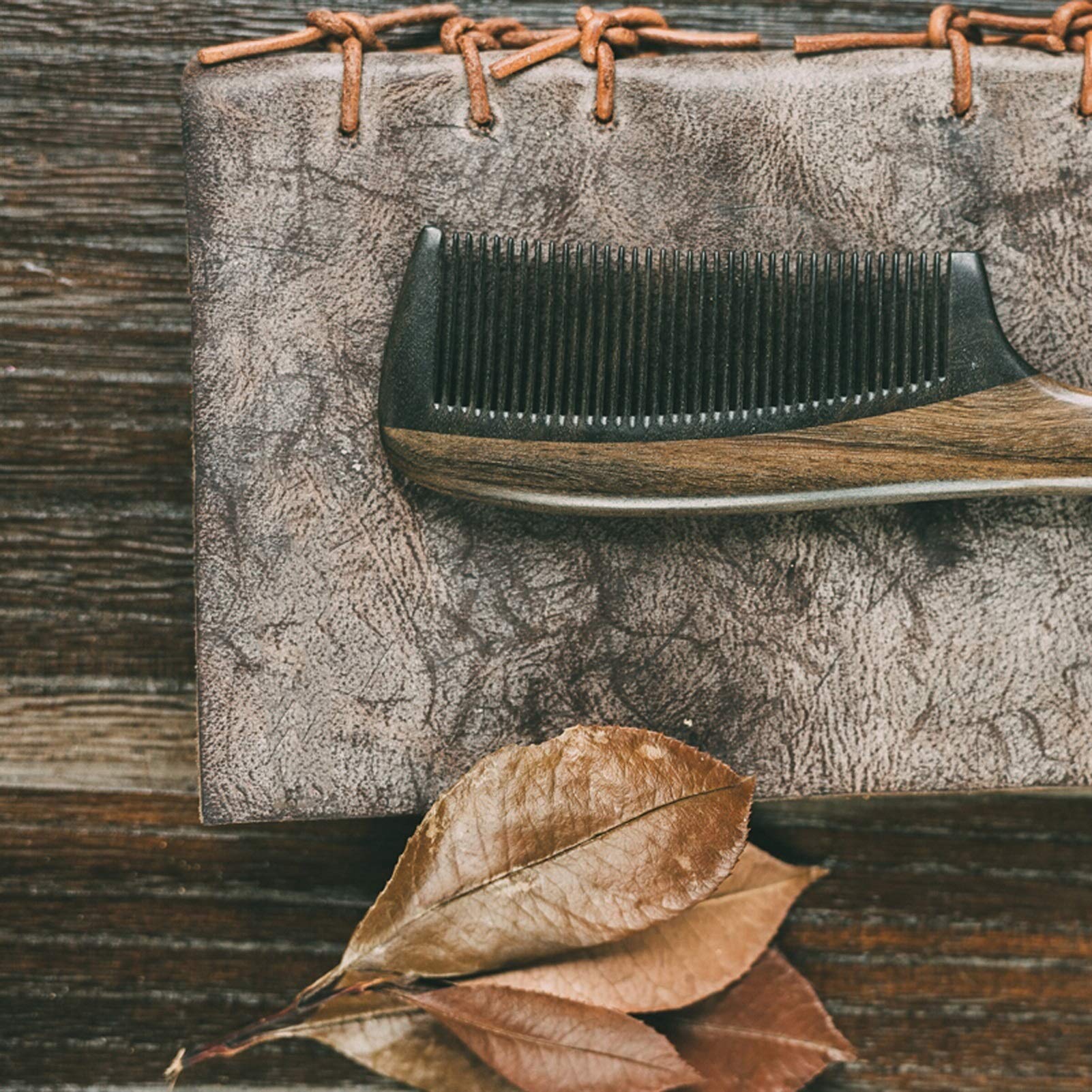 Grzebień do włosów Długi uchwyt drewniany grzebień 100% Handmade Hair Combs Grzebień drewna Solidny gładki bez statycznego Nie Detangle, Great for Scalp and Hair Health