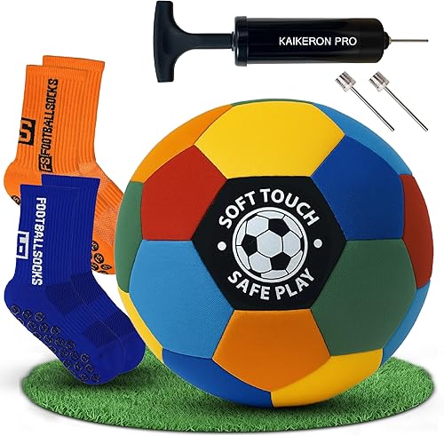 Miniatura 1 de Balón de fútbol interior tamaño 4  Pelota suave silenciosa con 2 calcetines antideslizantes y bomba  Pelota interior segura para pisos de madera