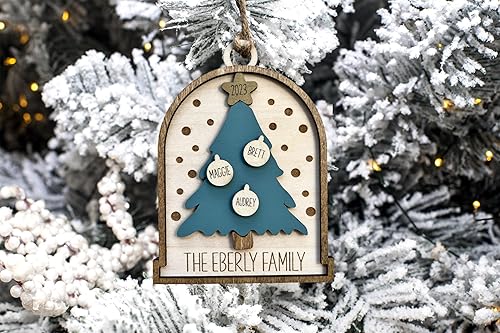 Miniatura 3 de Personalized Family Christmas Tree Ornament - Family 2023 Ornament - Family Name Ornament