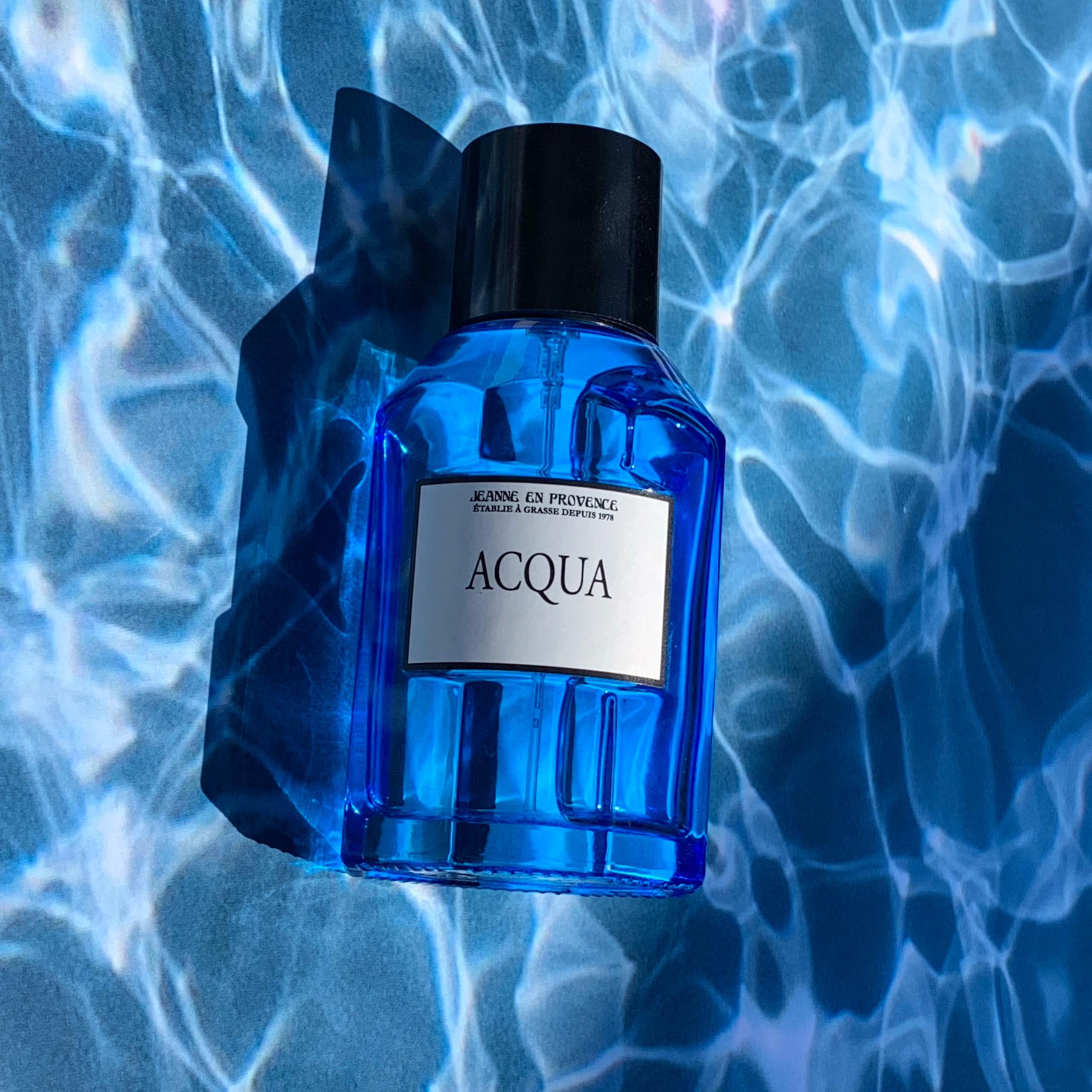 JEANNE EN PROVENCE - Cofanetto Regalo per Uomo - Acqua - Eau de toilette 100 ml + Gel doccia integrale 150 ml - Profumo Musc Santal - Prodotto e confezionato in Francia a Grasse