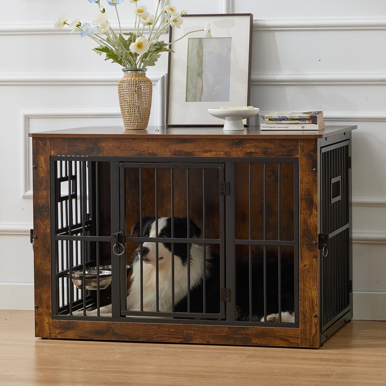 Gardner Pet Dog Crate Furniture,98 cm Heavy Duty Dog Cage,Three Door Wooden Dogs Kennel Indoor End Side Table,with 360°Rotating & Adjustable Height Feeder 2 Bowls for Large Dogs,Rustic Brown