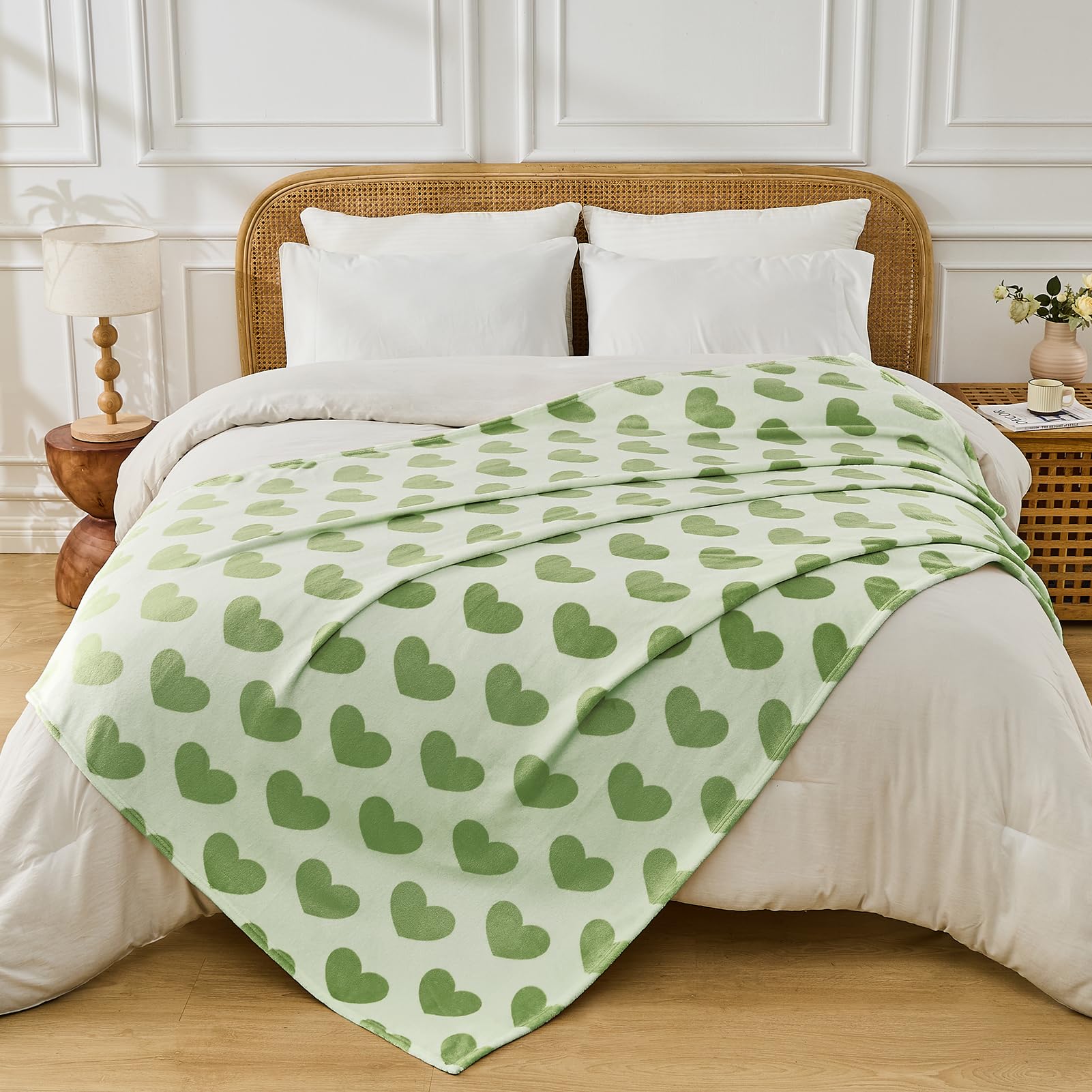 FY FIBER HOUSE Heart Flannel Queen Blanket - 90x90 Inches, Ultra-Soft Microfiber, All-Season Cozy Throw, Khaki