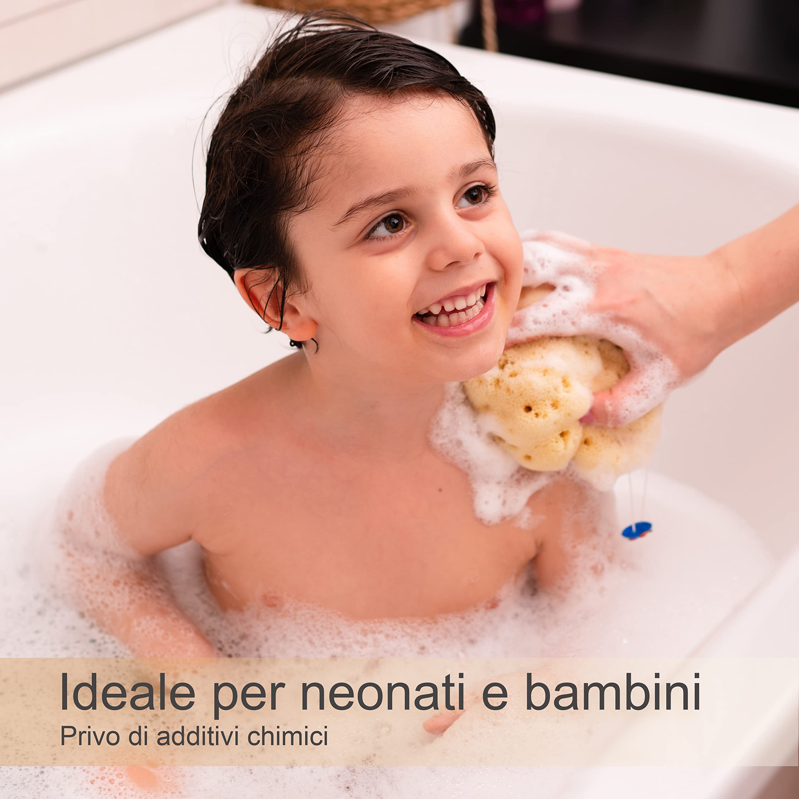 tom&pat® Spugna naturale Silk • cordino e ciondolo vetro • per bagnetto neonato, bambini, doccia e bagno • Dermatest eccellente • qualità premium Grecia • eBook Sapone Naturale DIY (15-16 cm)