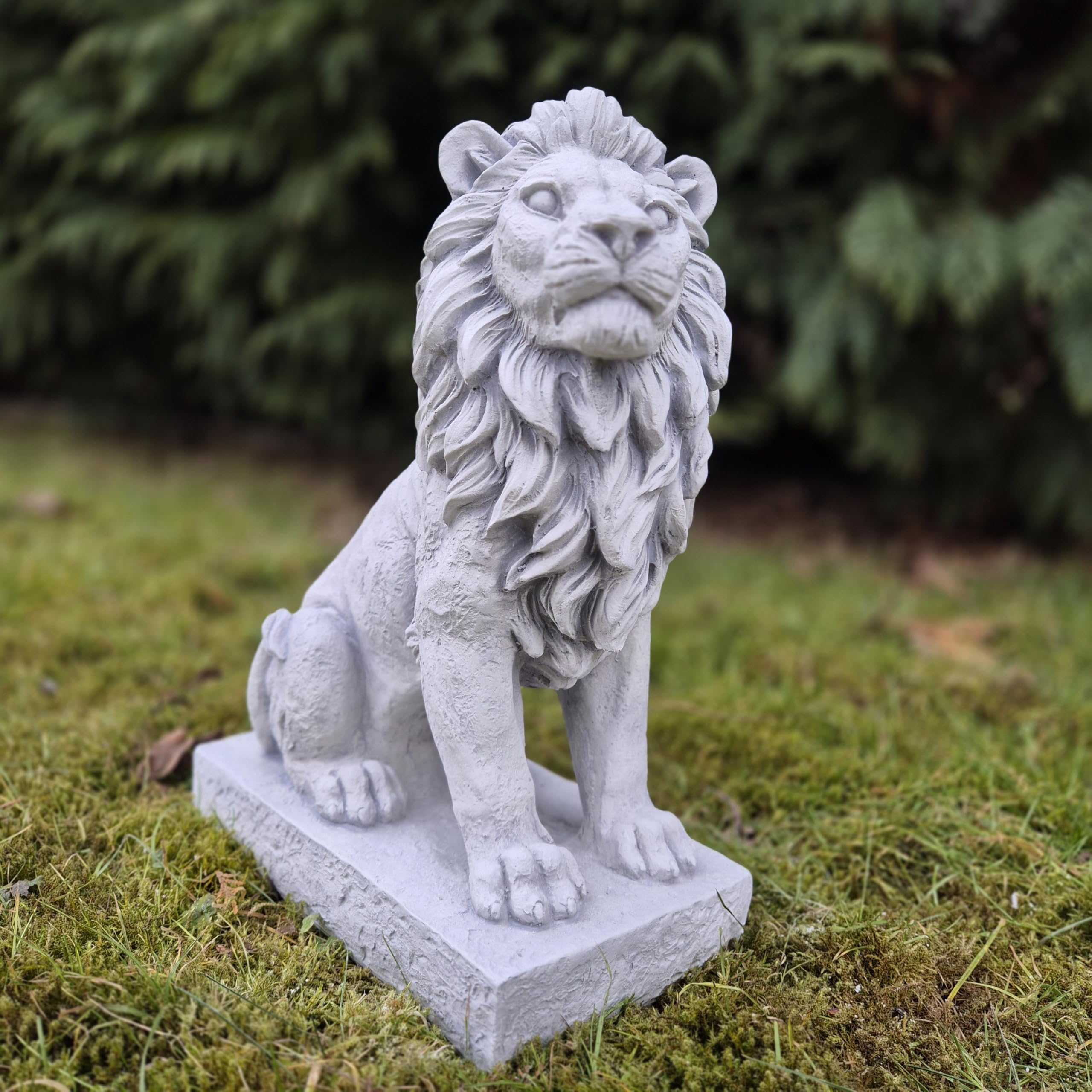 FABRIQ Leone Figura Destra in Pietra - 36 cm Altezza, 14 cm Larghezza, 20 cm Lunghezza - Resistente al Gelo in Gres per Esterni Grigio