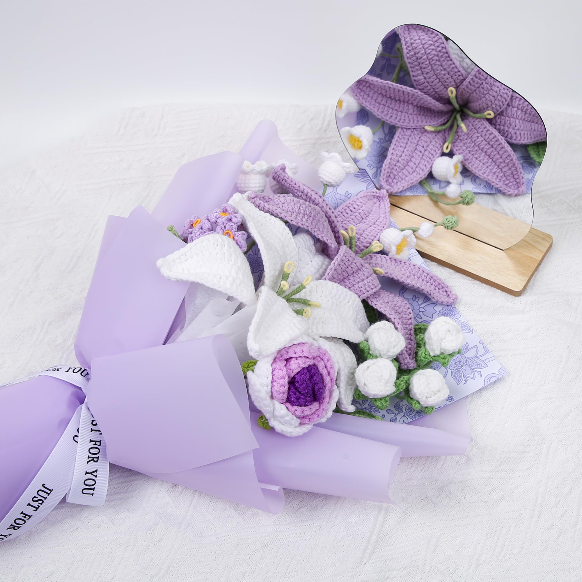 Ramo de flores de ganchillo, ramo de flores de ganchillo hecho a mano con rosas y lirios, flor artificial de ganchillo para el día de la madre, cumpleaños, boda, decoración del hogar, bolsa de regalo