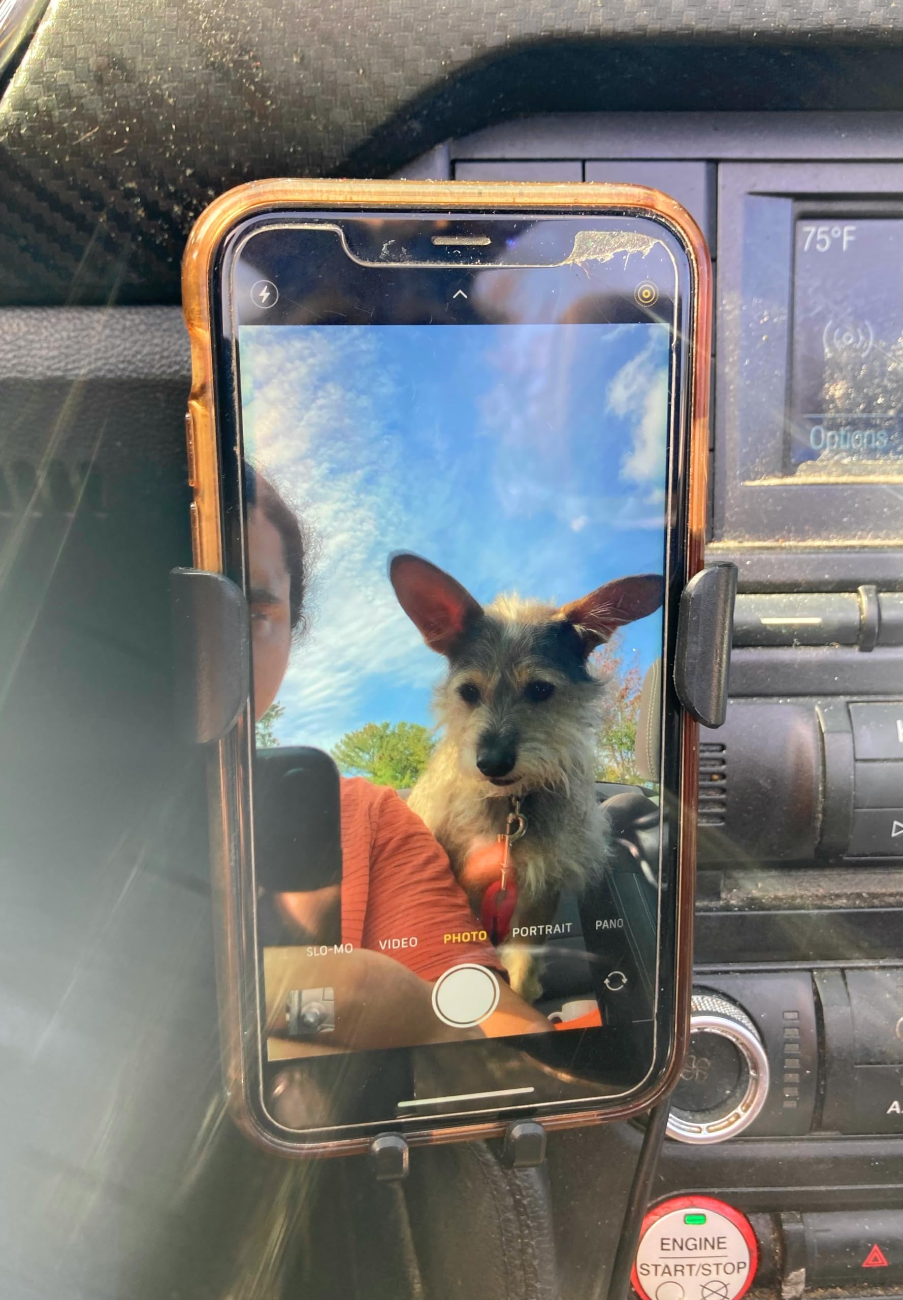 The Degenerate Lord’s “High Ball” Phone Dashboard Mount That's Perfect for Drivers, Truckers, or Anyone who Drives Professionally. The Best Mount for The Best Price! ?(•??•?) ?