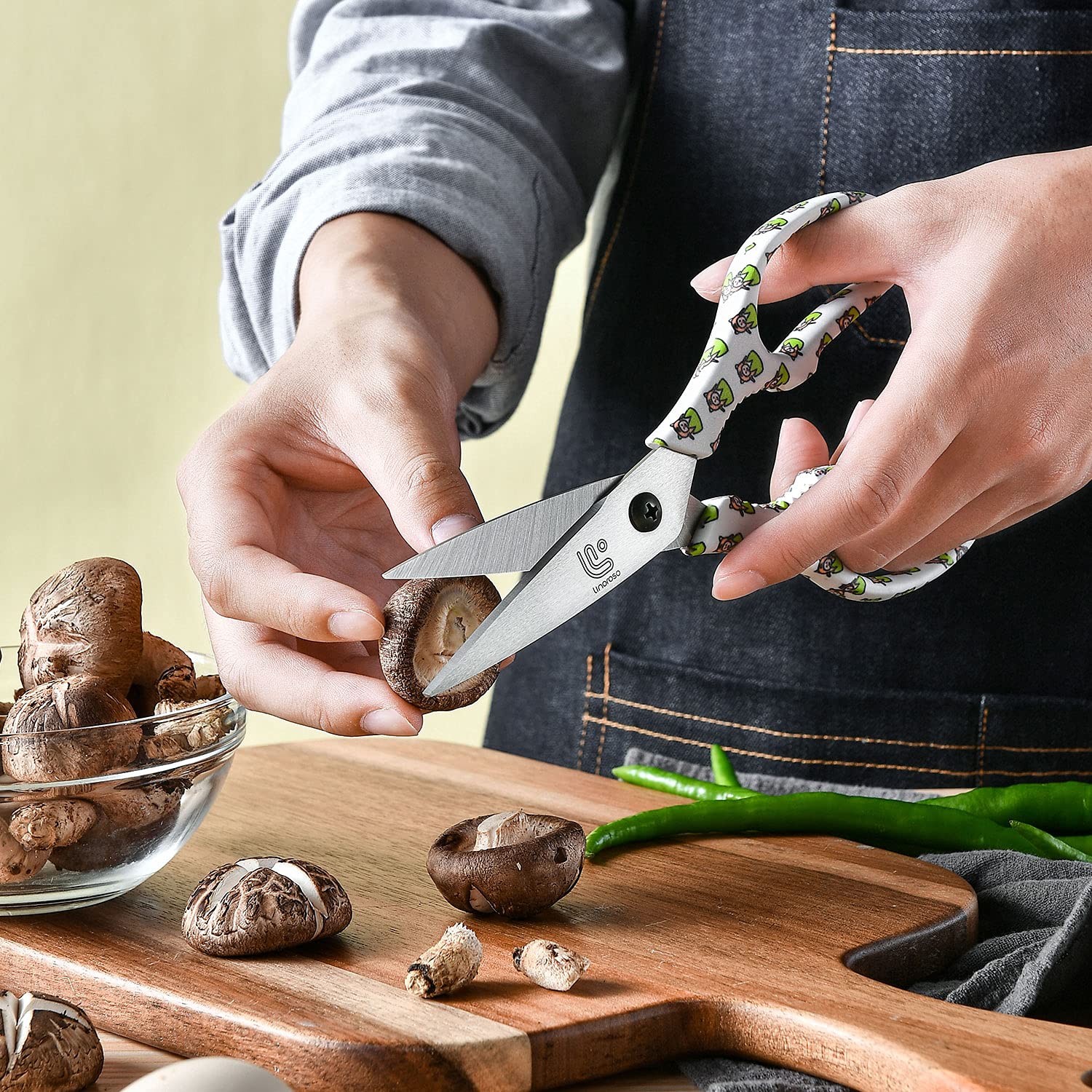 Linoroso Forbici da Cucina Professionali con Coperchio Magnetico Forbice da Cucina Affilate e Multiuso in Acciaio Inossidabile per Pizza Pollo Gamberetti Pesce Pollame Verdure Erbe Noci - Tigri
