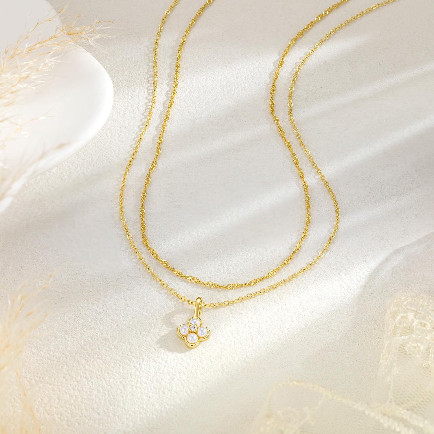 Pearl Necklaces for Women Trendy, Dainty 14K Gold Plated Layered Pearl Choker Pendant Necklace Simple Elegant Necklaces Dainty Wedding Bridal Bridesmaid Jewelry Gift for Her