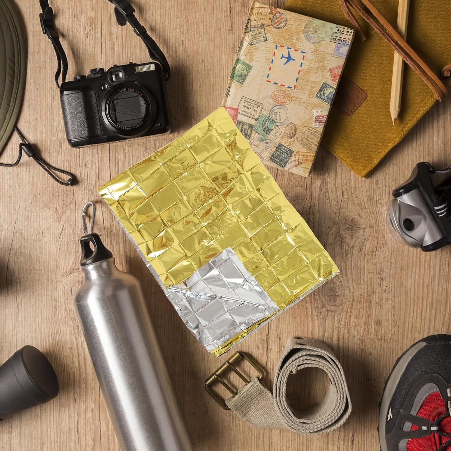 10pcs Emergency Survival Blankets Thermal Insulation Camping Rescue Foil Blankets for Outdoor Hiking Cold Weather Protection