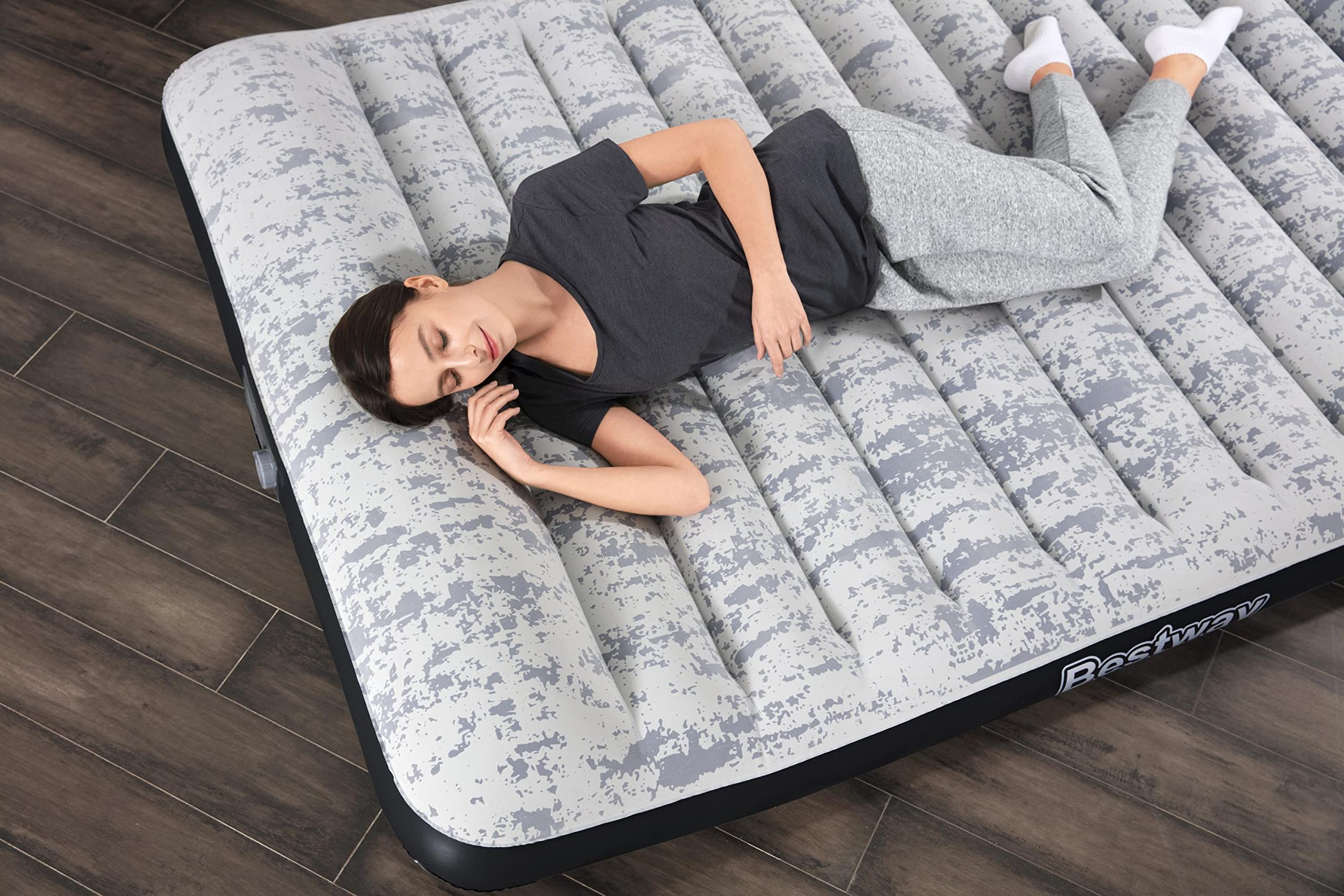 Bestway 67836 Materasso gonfiabile matrimoniale Fashion Flock Top da 2.03 m x 1.52 m x 12 m con pompa integrata