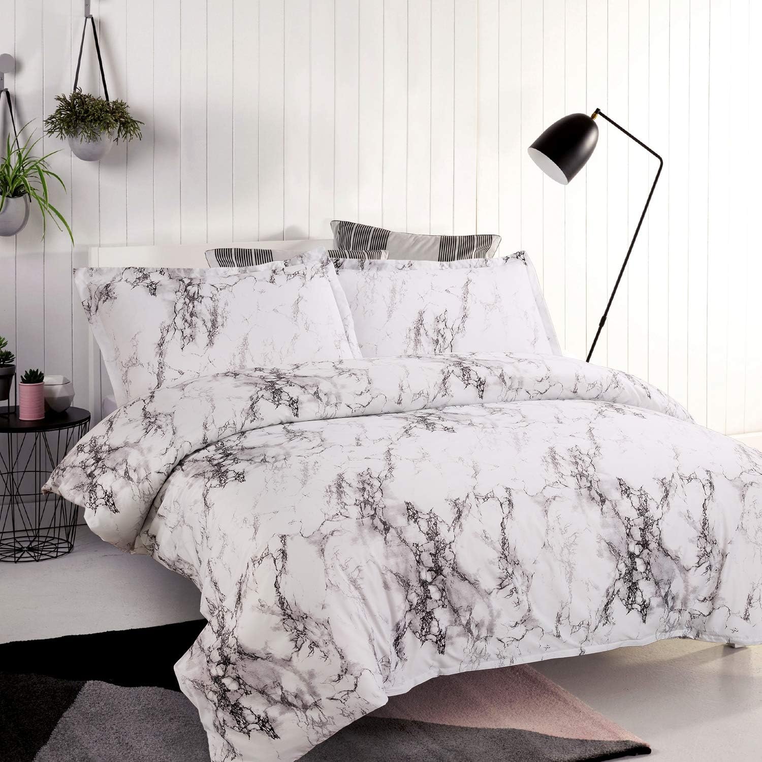 Bedsure Marble Design Duvet Cover Set with Zipper Closure