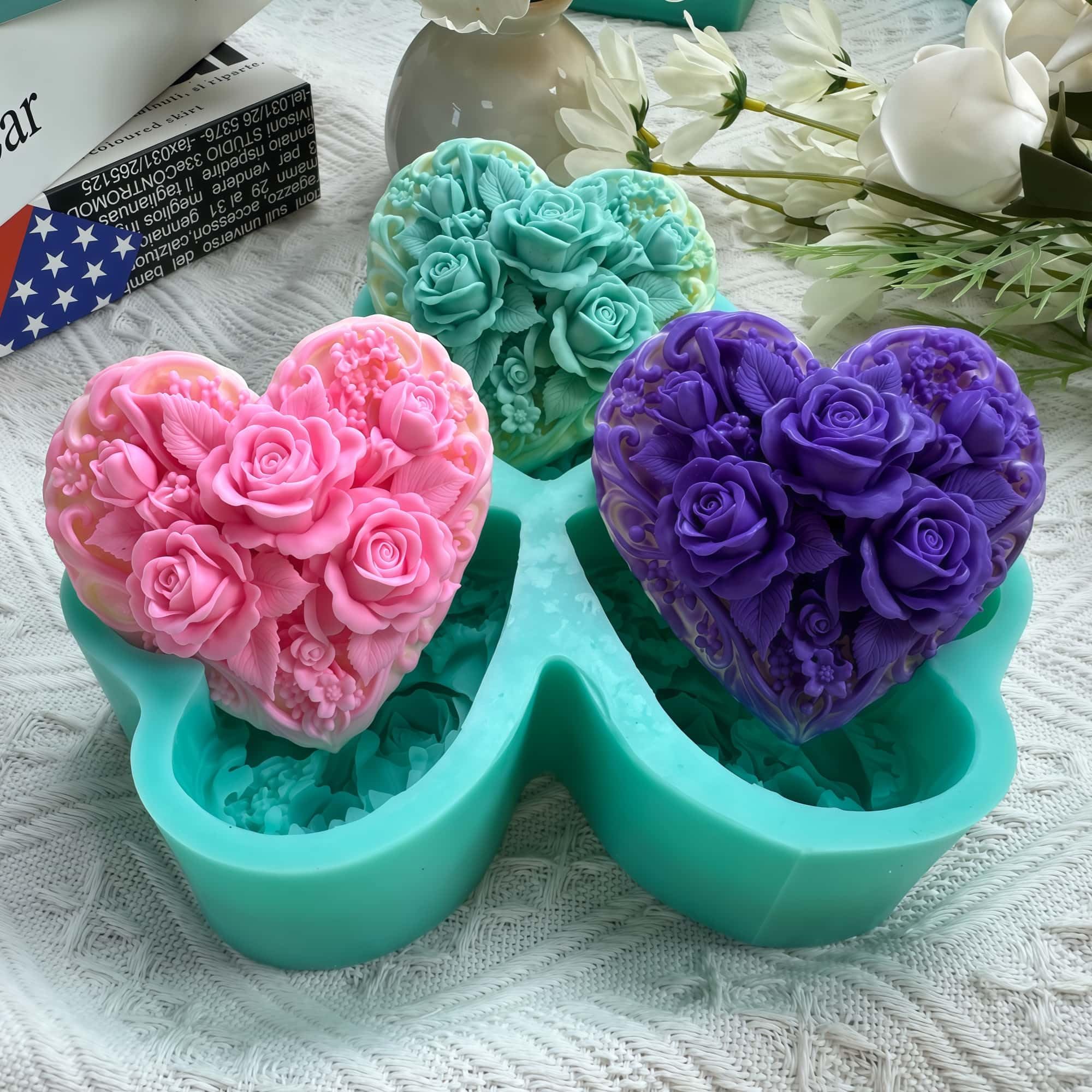 Molde de jabón de silicona con diseño de corazón y rosa, molde de alivio de flores de 3 cavidades para hacer jabón hecho a mano, molde de silicona flexible para velas, cera, resina, chocolate, pastel