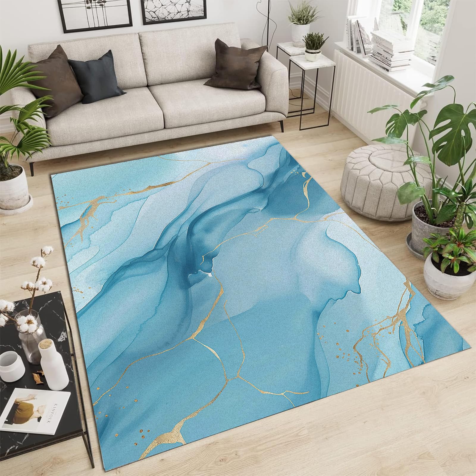Tapis de salon moderne en marbre dégradé et détails dorés prestigieux