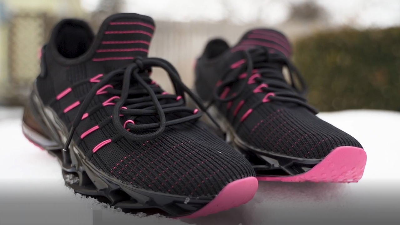 deevike running shoes