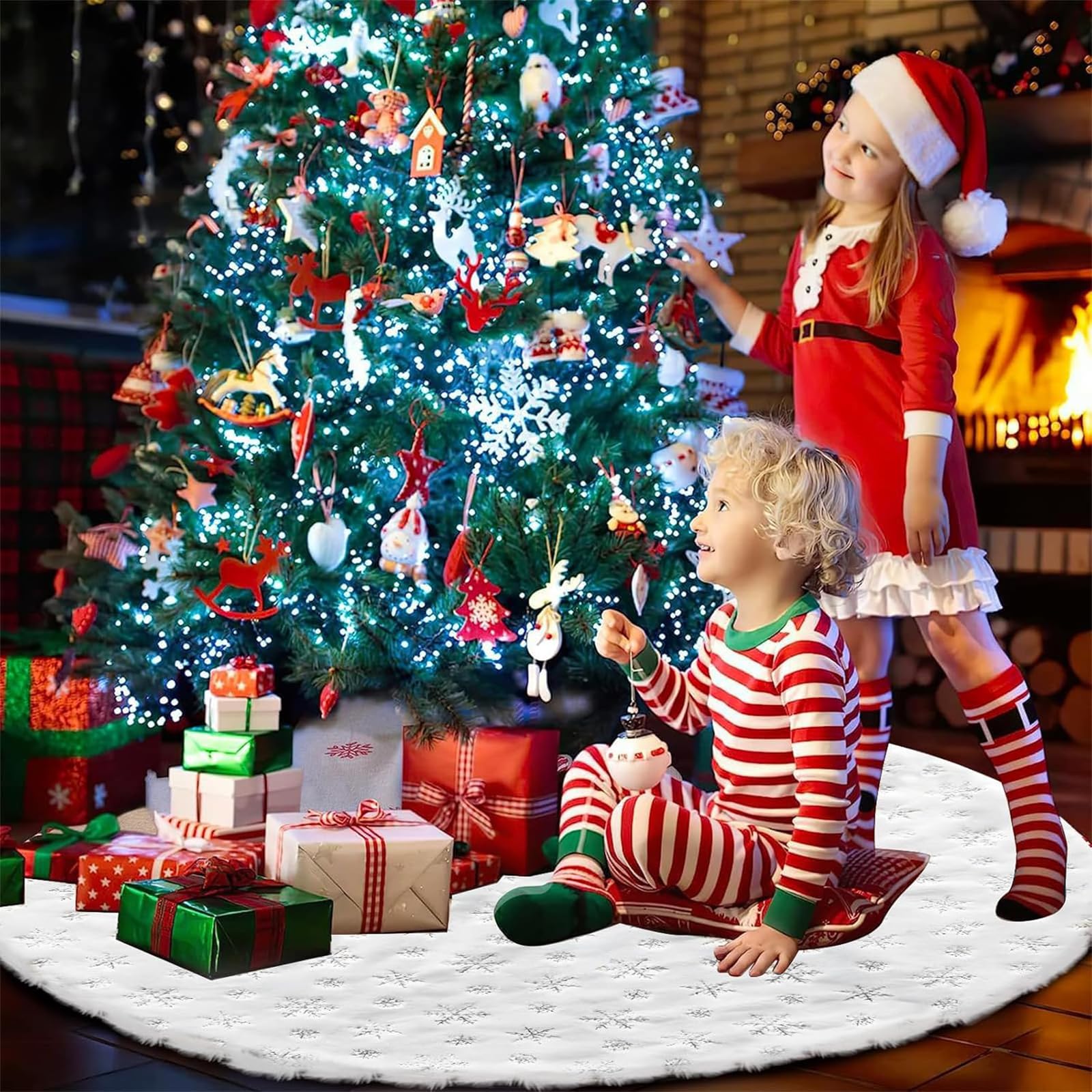 Panemy Copri Base Albero di Natale, Gonna Albero di Natale 90cm - Tappeto Grande e Bianco - Copri Base per Albero Pour Arbres de Noël(argento, L)