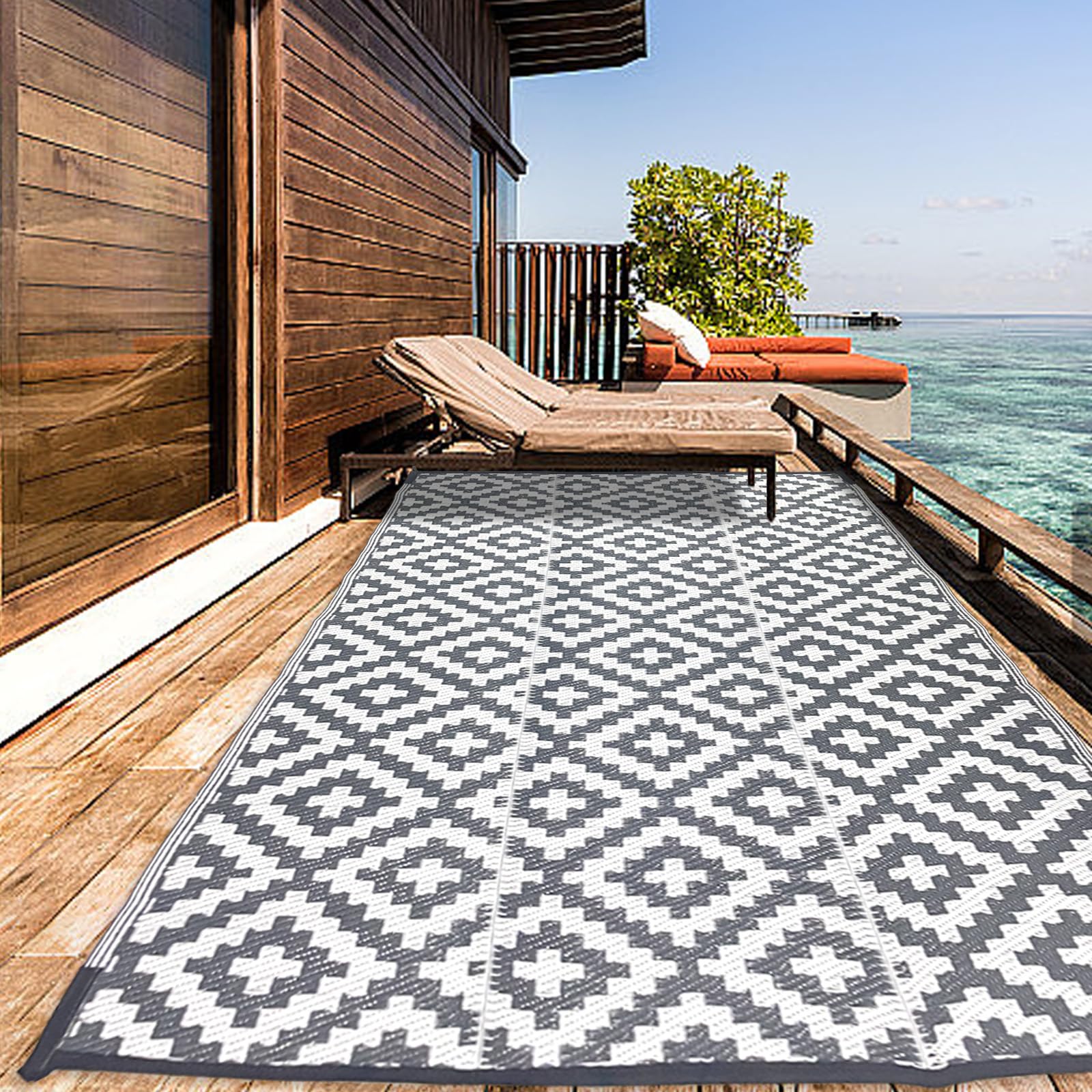 Outsunny Tappeto da Esterno per Balcone e Terrazza, Tappetino Reversibile con Fantasia Geometrica, Resistente ai Raggi UV, per Giardino, Patio, Spiaggia, Picnic, 121x182 cm, Grigio Chiaro e Bianco