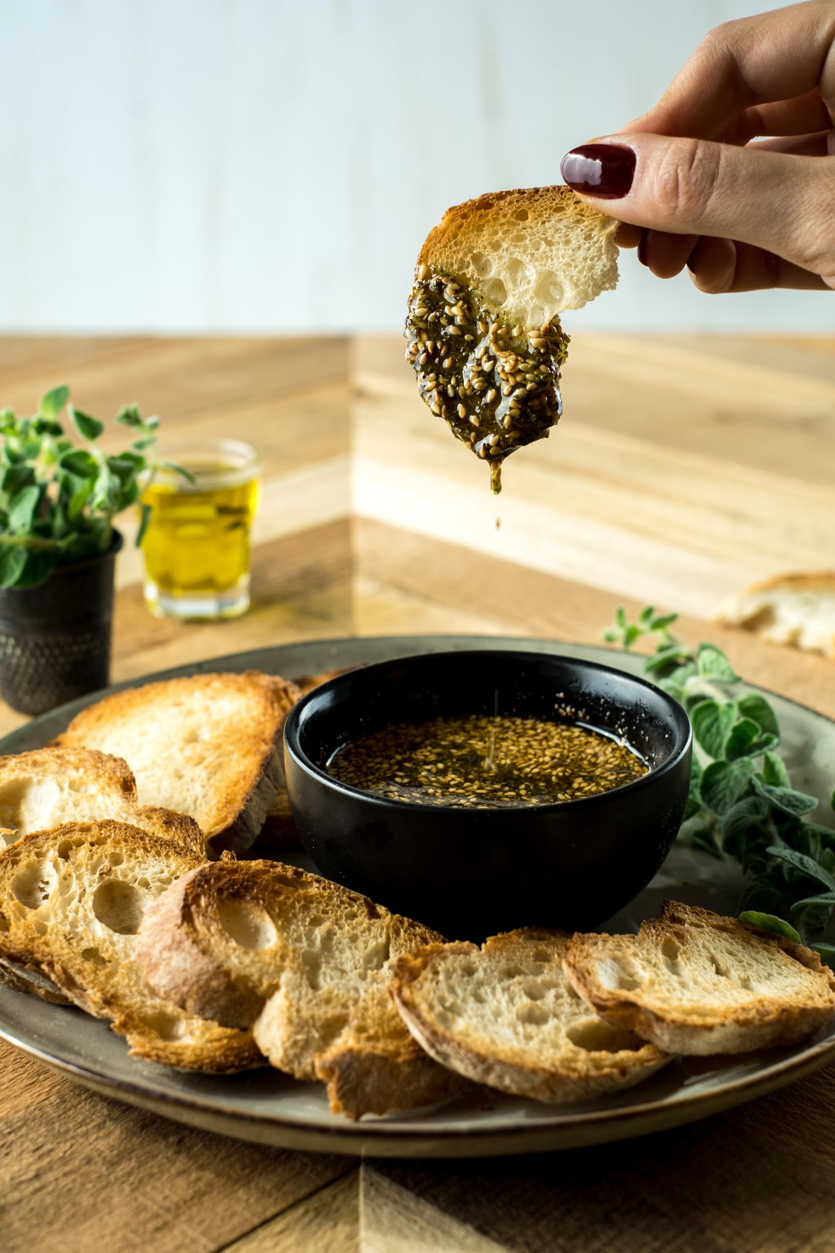 Véritable Zaatar Libanais Artisanal 350g (Great Taste Award) – Mélange d'Épices Premium – Thym Sauvage, Sumac & Sésame Torréfié – Idéal Cuisine Méditerranéenne, Grillades & Marinade,100% Naturel (350)