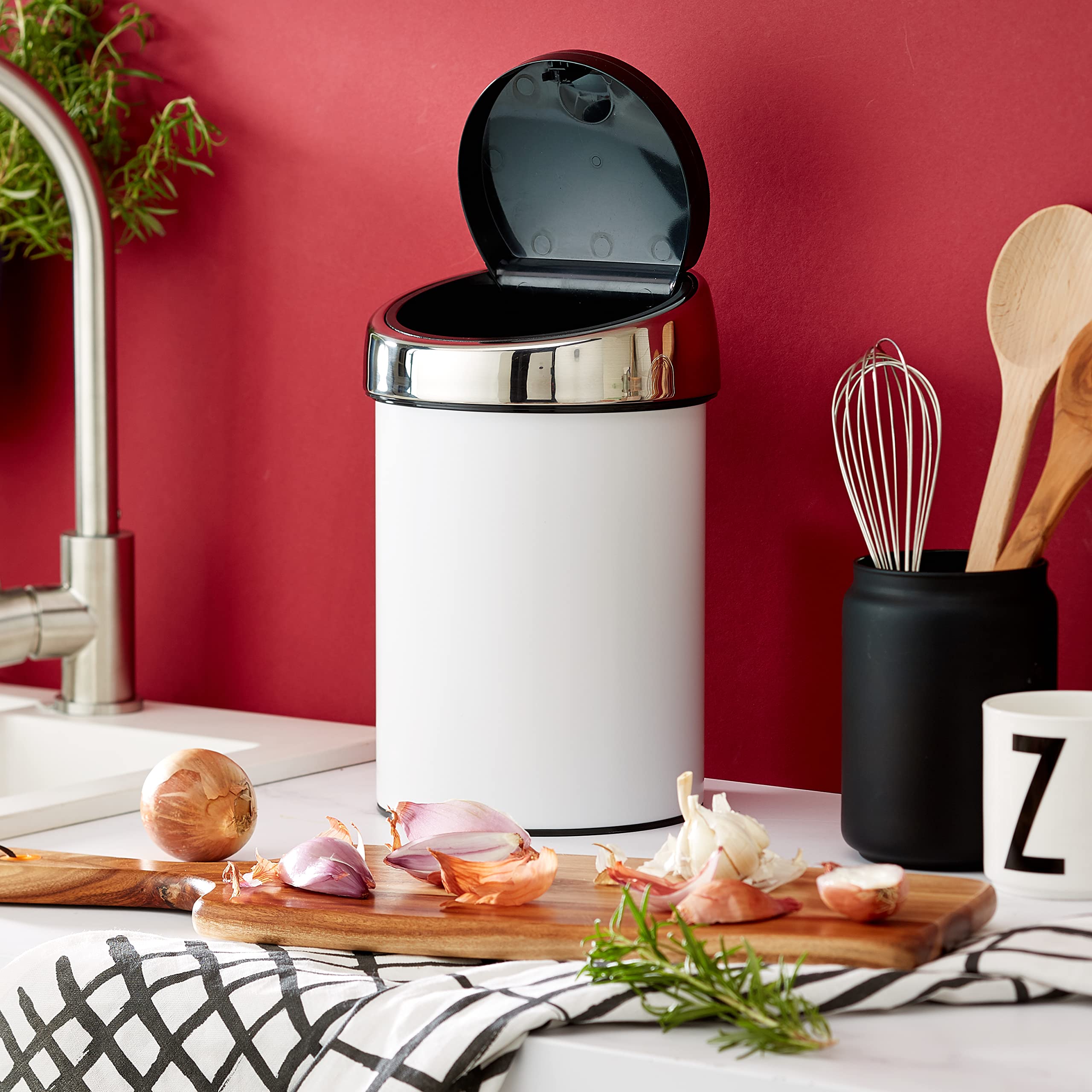 Brabantia 364488 Cubo de basura Touch Bin, 3L, Blanco/Gris (Brilliant Steel) Lid