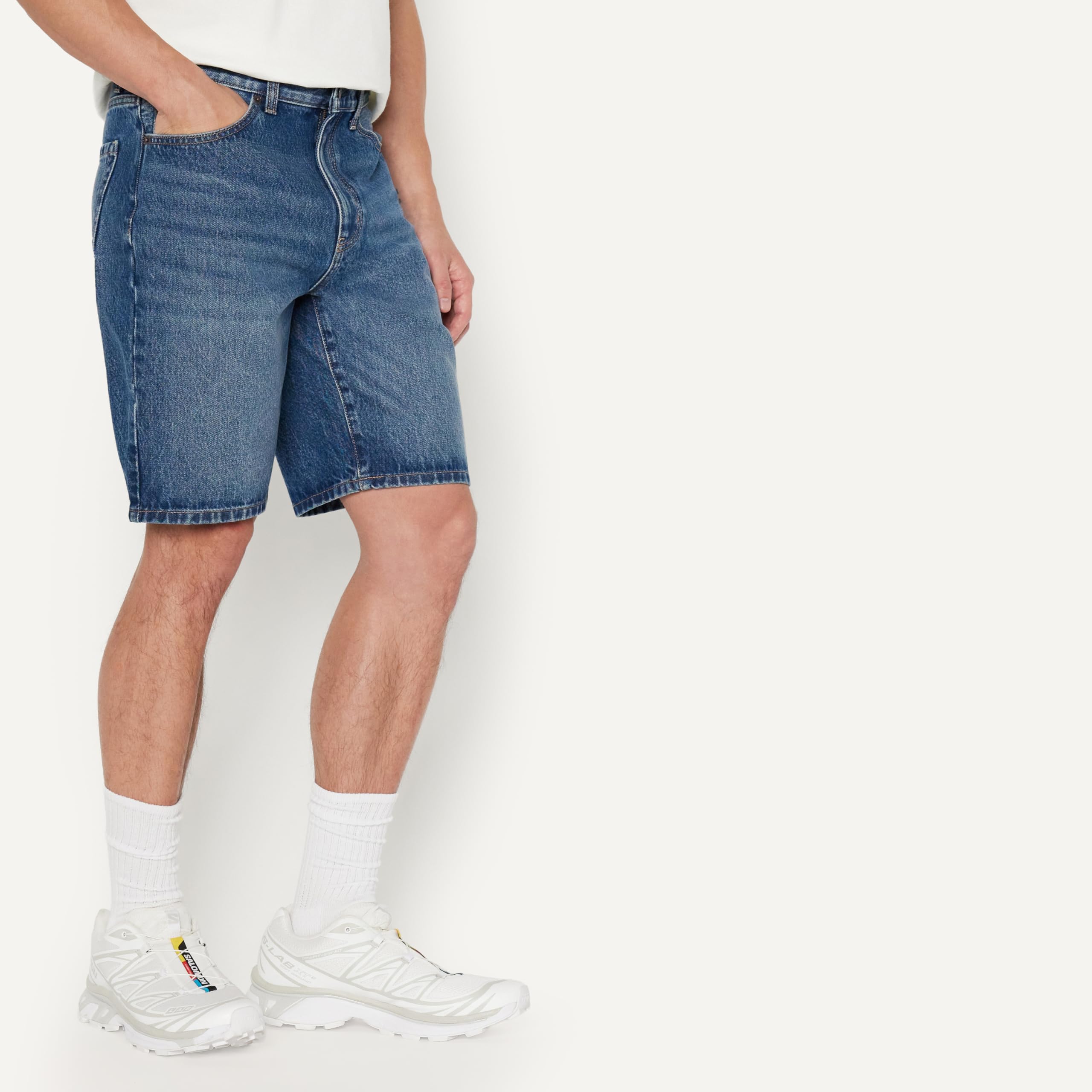 Amazon Essentials Men's Rigid Relaxed-Fit Jean Shorts — view 2