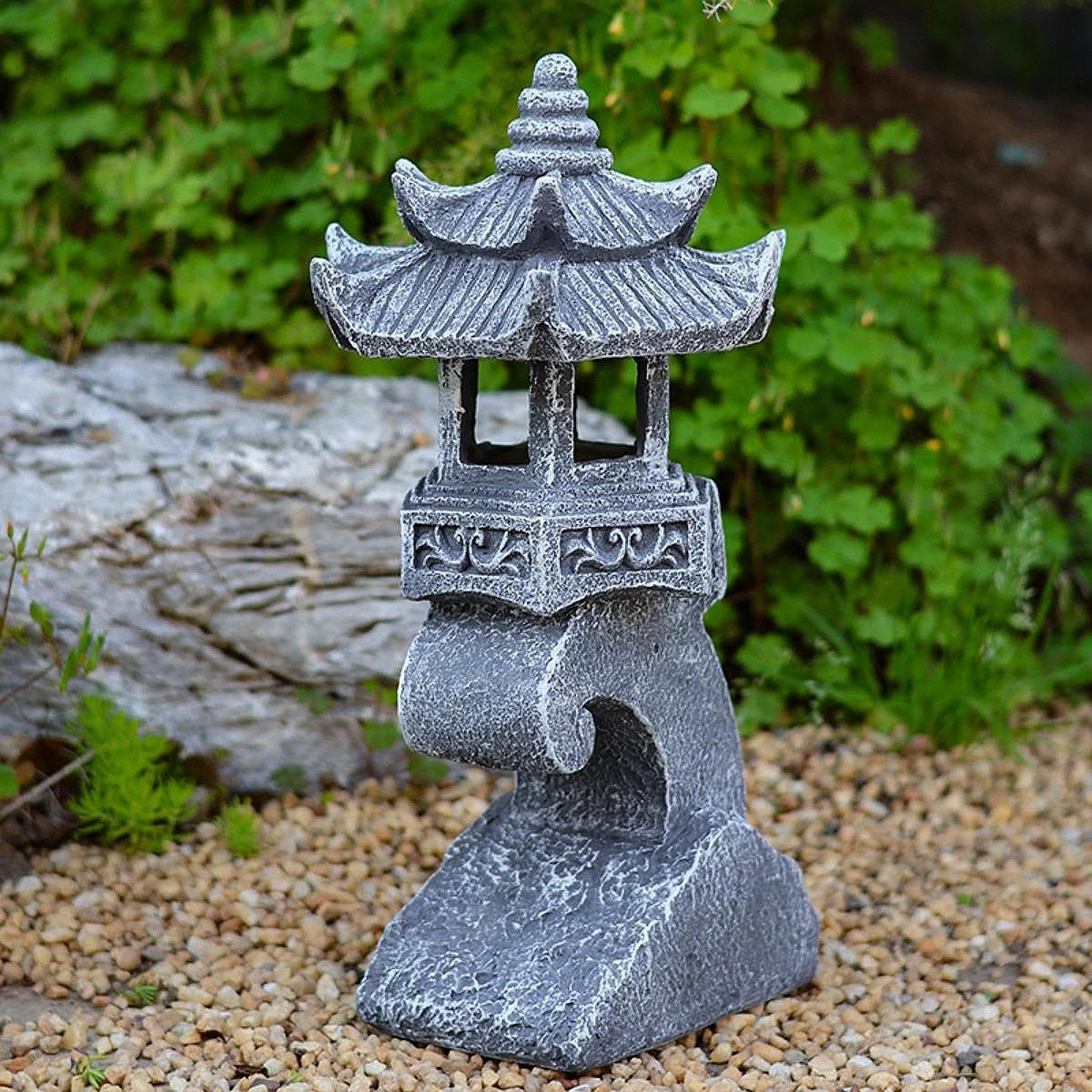 Estatua de Jardín, Linterna Solar, Escultura Tradicional China en Resina Resistente a La Intemperie, Ideal para, 15cm X 10cm X 32.5cm