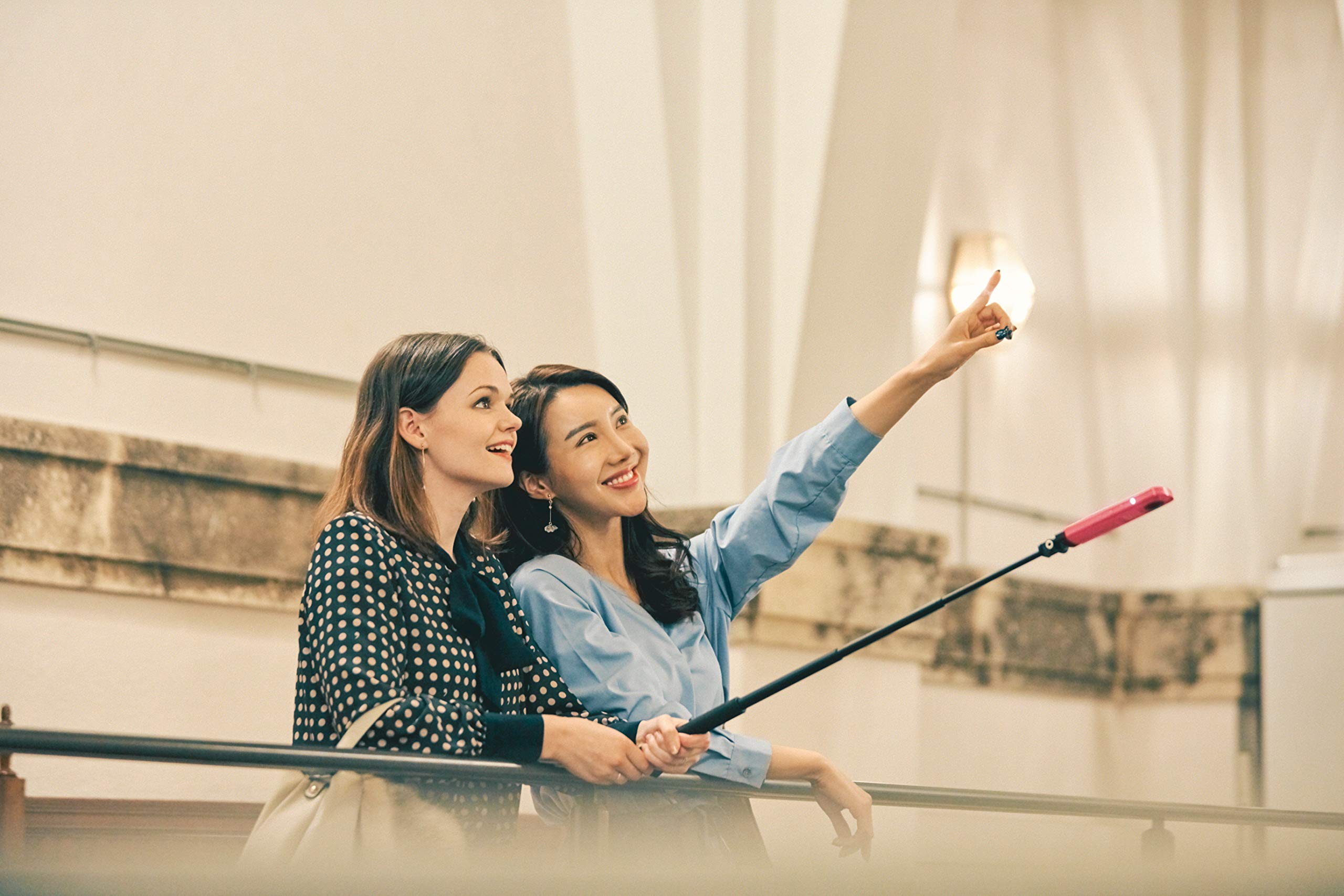 RICOH Theta Stick Tm-2 kij do selfie dla wszystkich serii Theta Tilt-Type Camera Platforma maksymalne przedłużenie 83 cm minimalna wysokość 23 cm rura ze stopu aluminium wygodny gumowy matowy uchwyt