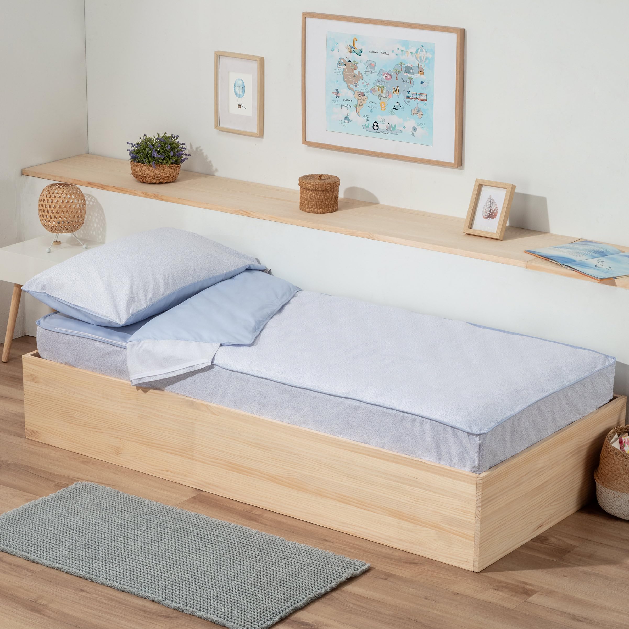 Saco Nórdico Junior 127 Manterol | Saco Cama Infantil y Juvenil | Cremallera y Gomas Ajustables | Incluye Funda de Almohada Reversible | Diseño Florecillas | Cama 90 cm | Rosa y Azul (Azul)
