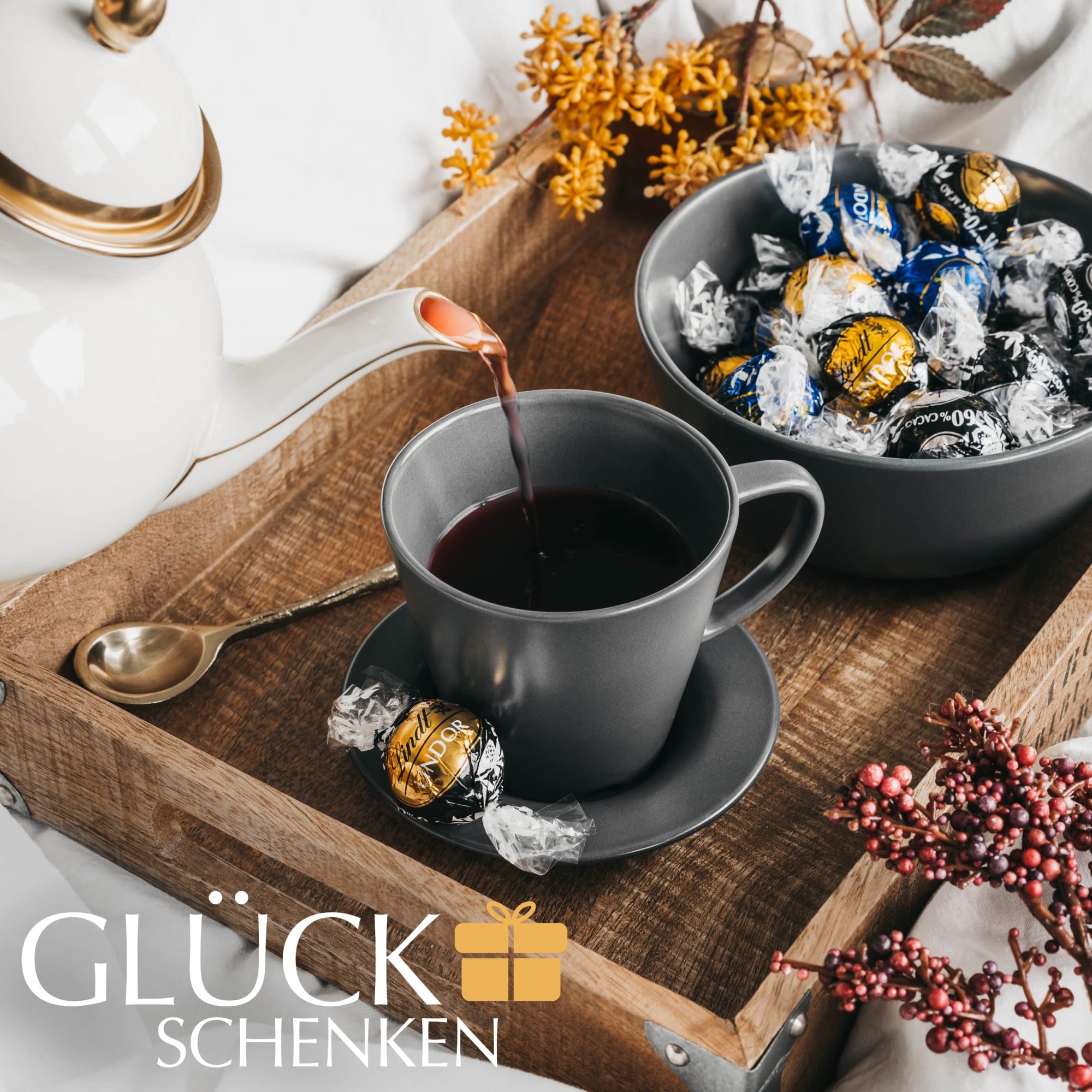 Lindt Schokolade | LINDOR Cornet Dark 70% | 500g | 38 Kugeln in Edelbitterschokolade mit 70% Kakao mit zartschmelzender Füllung | Schokoladen Geschenk (Packung mit 2)