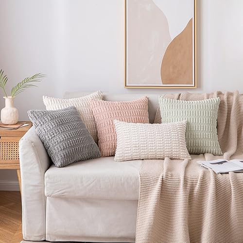 Miniatura 9 de MIULEE Paquete de 4 fundas de almohada bohemias de pana suave con pompones