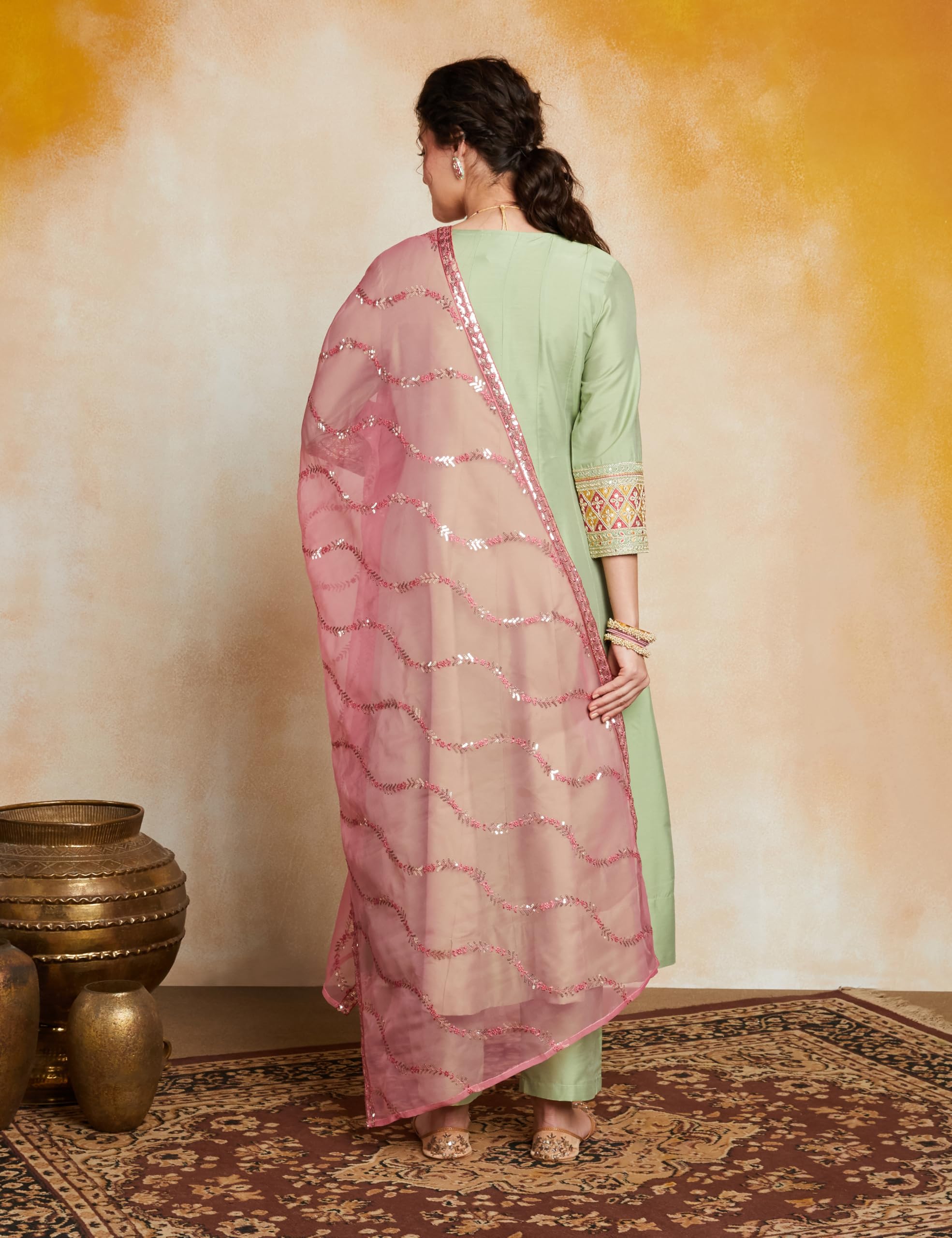 Amazon Brand - Myx Women's Embroidered Anarkali Kurta Set with Organza Dupatta (Available in Plus Sizes)