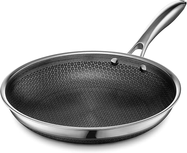 HexClad Hybrid Nonstick 10-Inch Frying Pan, Stay-Cool Handle, Dishwasher...