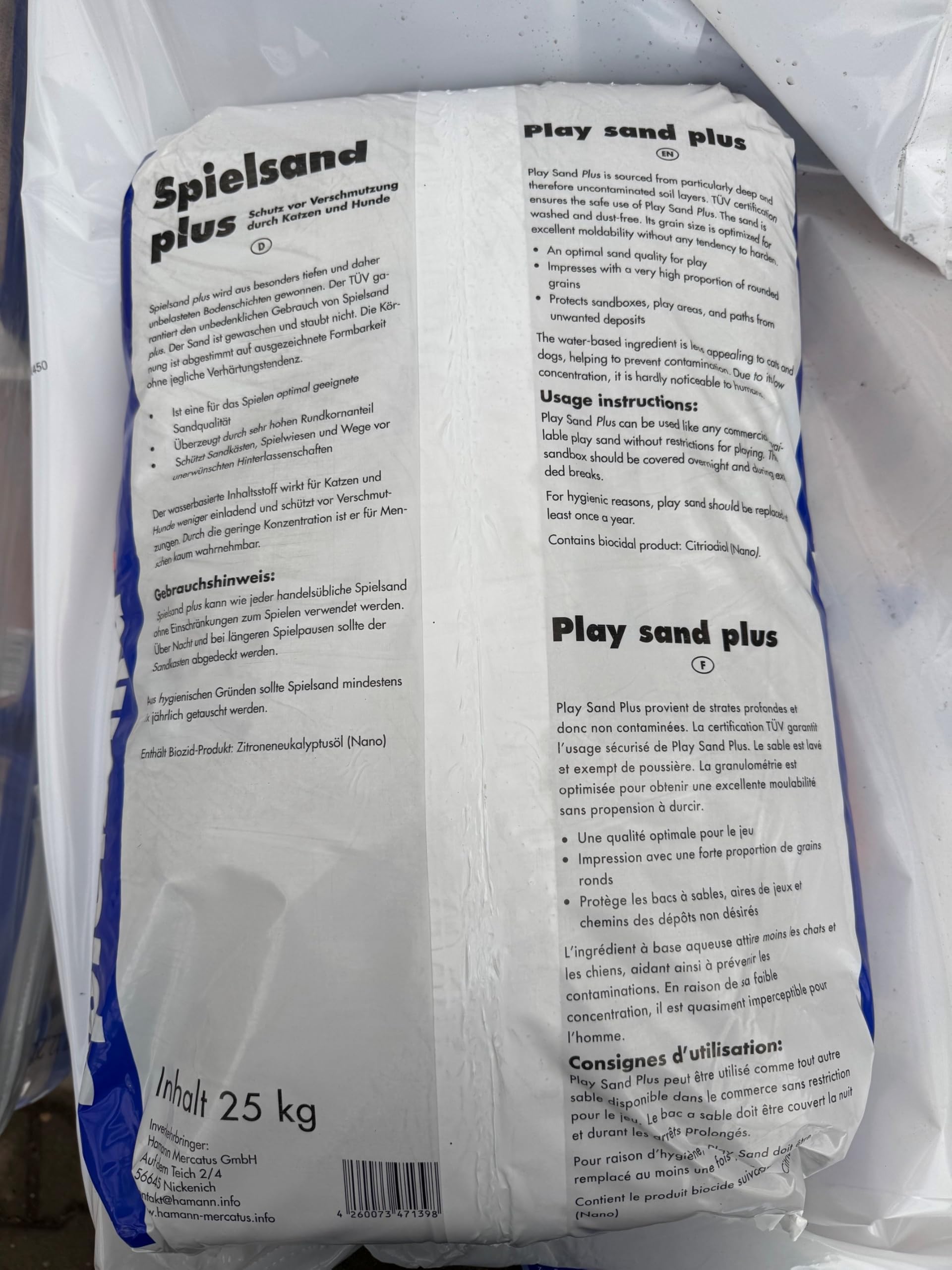 25kg Spielsand Plus inkl. Sacköffner | Schadstofffrei & extra fein (0-2mm) | Premium Sandkastensand | Quarzsand für Sandkasten, Garten & Baustelle | Mit Plus-Formel gegen Tierbesuch