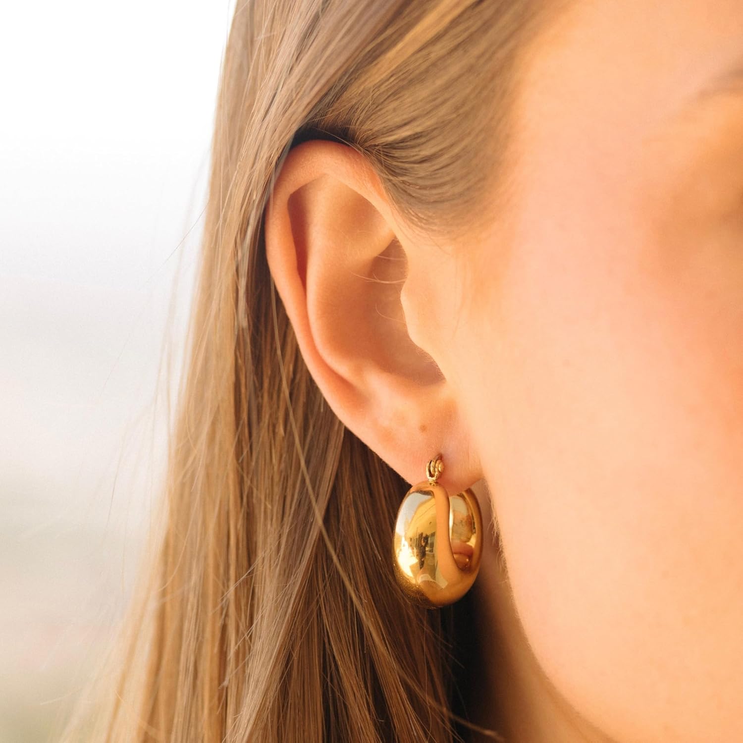 OOOPEL Gold Hoop Earrings for Women,925 Sterling Silver Chunky Hoop Earrings Hypoallergenic Lightweight 14K Gold Plated Thick Gold Hoops for Women 22mm 26mm - Image 4