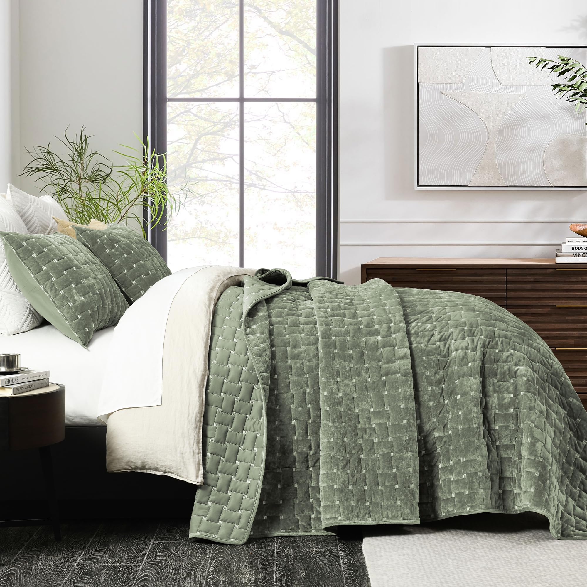 Grassix Velvet Quilt Set King Size, 3 Pieces Lightweight Velvet Comforter with Pillow Shams, Geometric Quilted Bedspread Coverlet Bedding Set for All