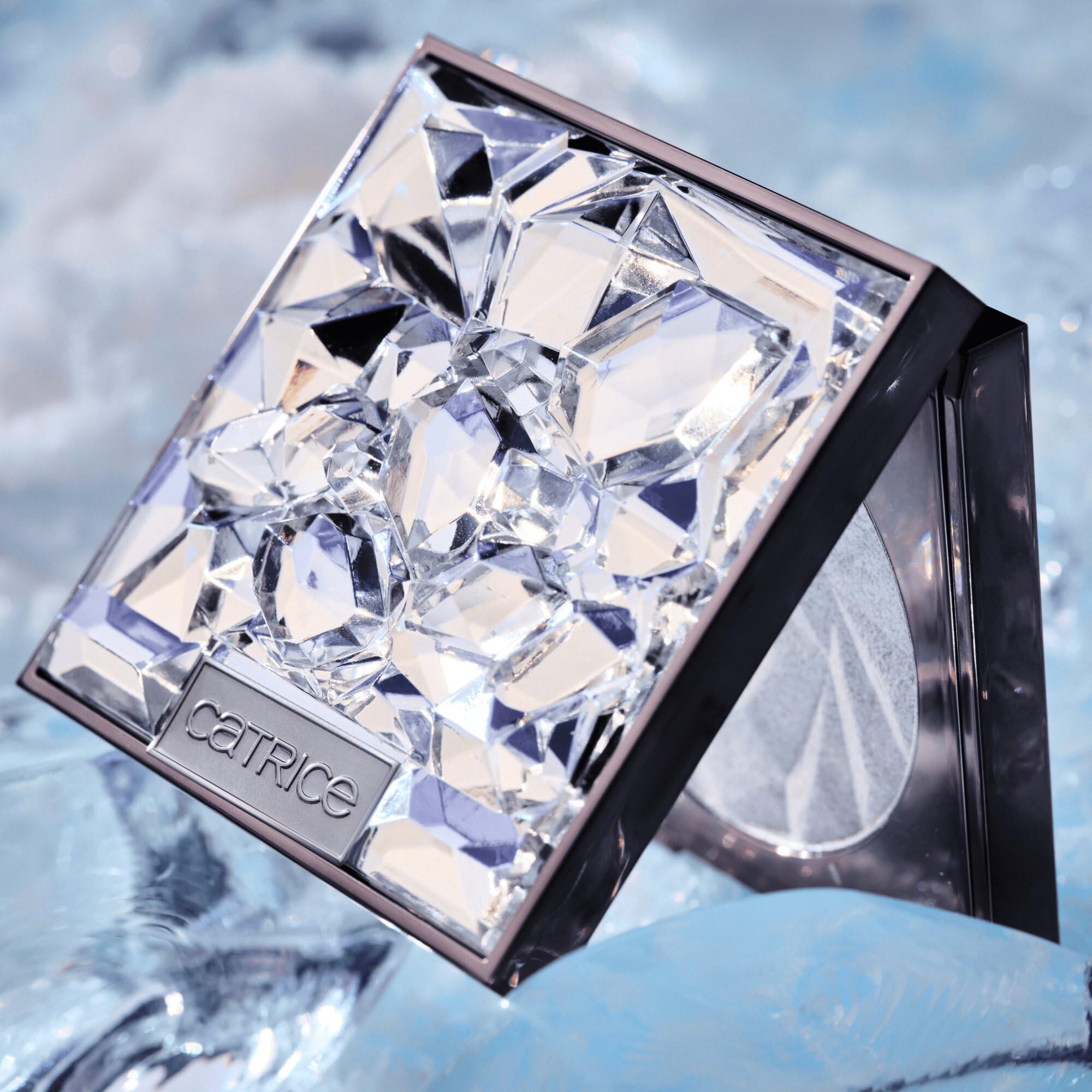 Catrice Rozświetlacz Arctic Illusion Highlighter, Mieniący Się (8.8G)