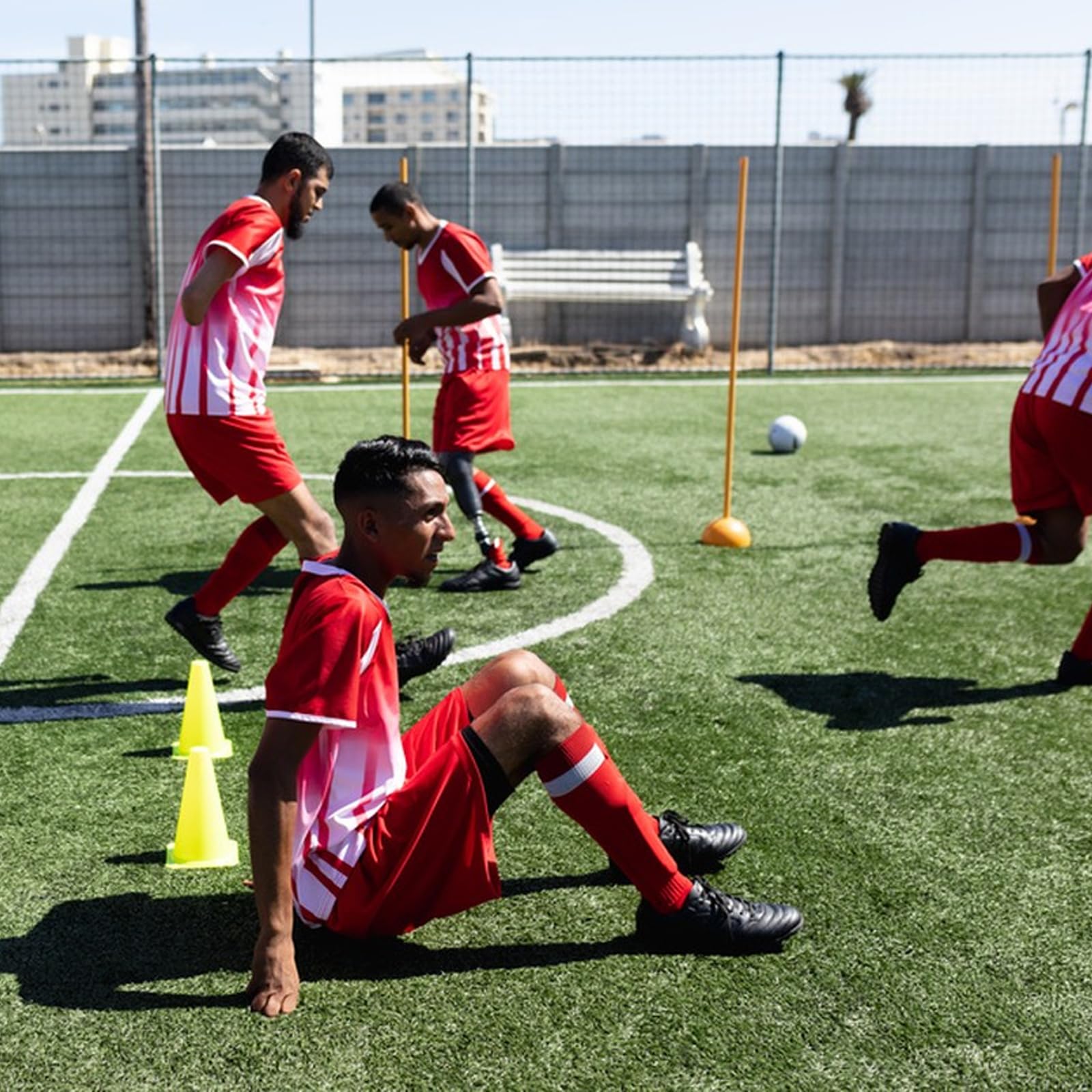 15 Pezzi 18cm Coni Allenamento Calcio Conetti Segnaletici Coni Sport Coni di Marcatori per Allenamento di Calcio, attività, Gioco, Pallavolo, Addestramento