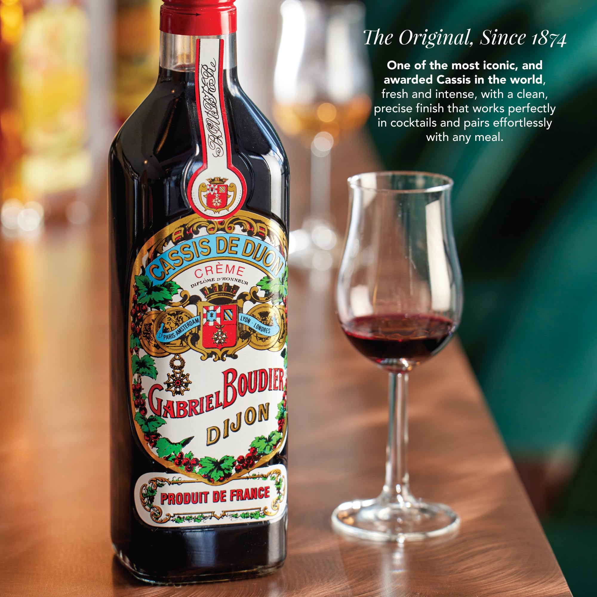 Gabriel Boudier Creme de Cassis Blackcurrant Liqueur - 50cl, 20% ABV - Crème de Cassis Dijon - Premium French Fruit Liqueur for Cocktails and Mixing — view 4