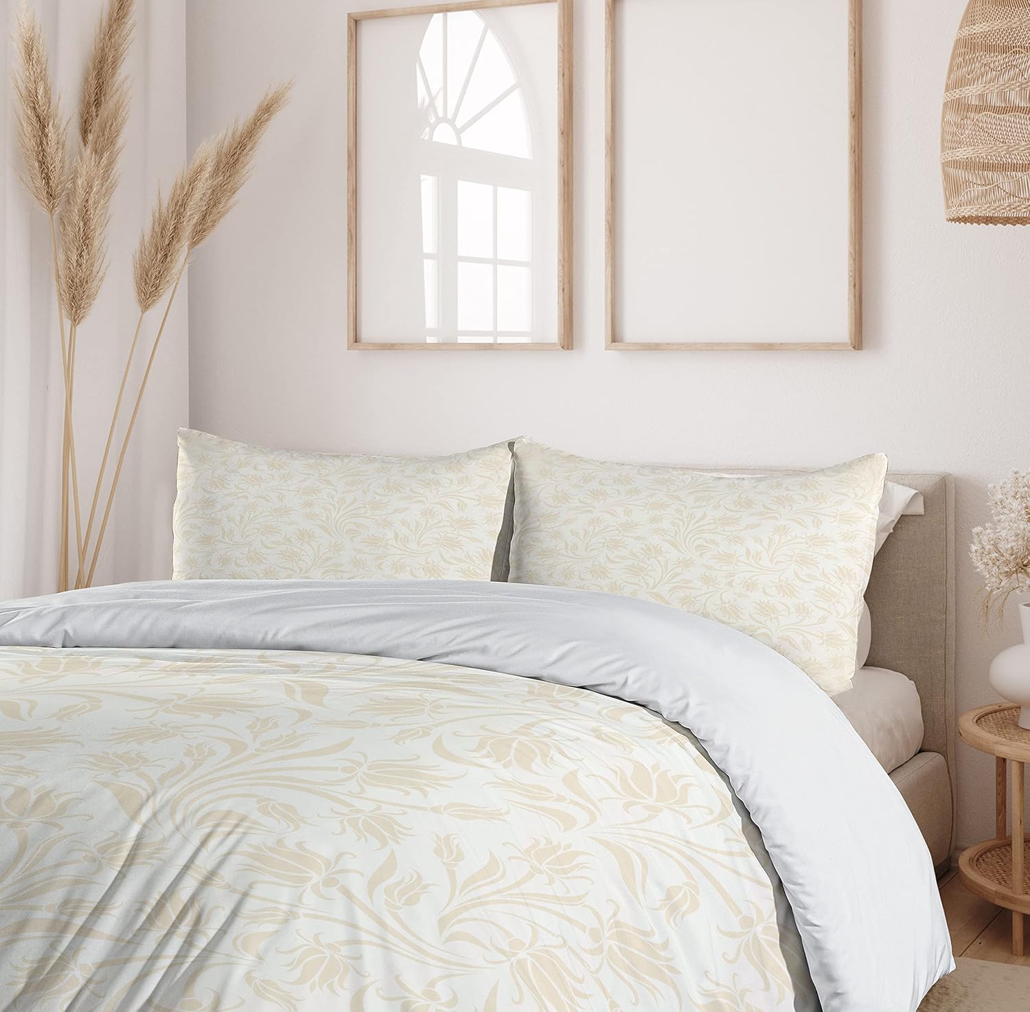 Ambesonne Ivory Duvet Cover Set, Baroque Style Curved Leaves and Floral Blooms Nature Beauty Continuous Design, Decorative 3 Piece Bedding Set with 2 Pillow Shams, Queen Size, Cream