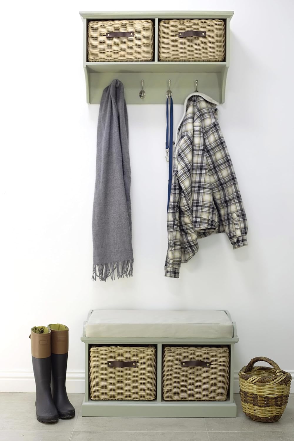 Tetbury hallway coat rack and storage bench with extra strong wipe