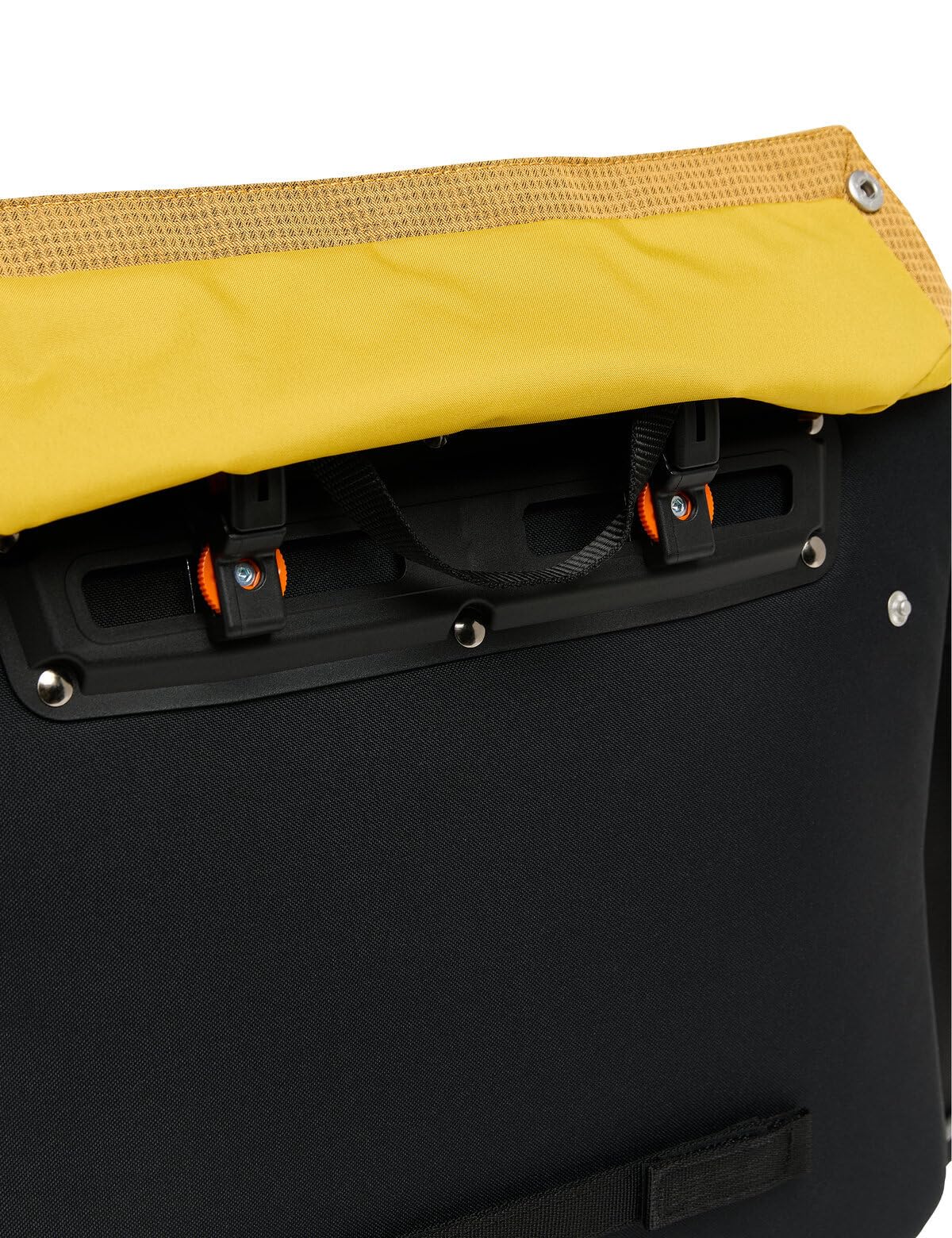 VAUDE Cycle Messenger L - Messengertasche zum Radfahren mit 20 Liter Volumen - inkl. Regenhülle und Laptopfach