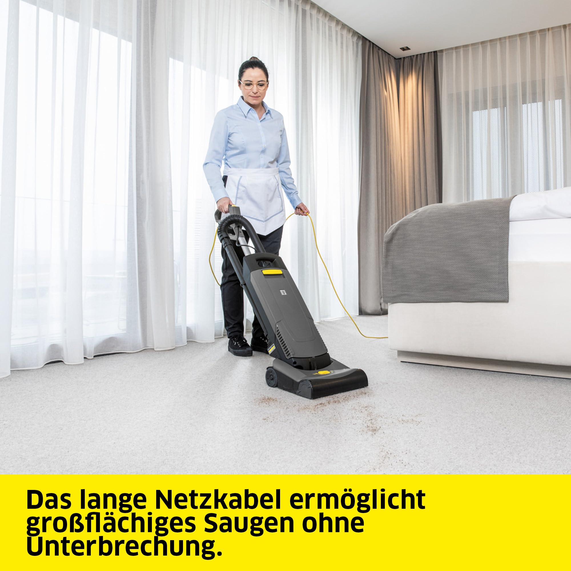 Kärcher CV 30/1 Teppichbürstsauger, Teppichsauger mit 300 mm Arbeitsbreite, für größere Flächen, Fliehkraftkupplung, 3-fach-Filtersystem, steckbares Kabel, werkzeugloser Bürstenwechsel