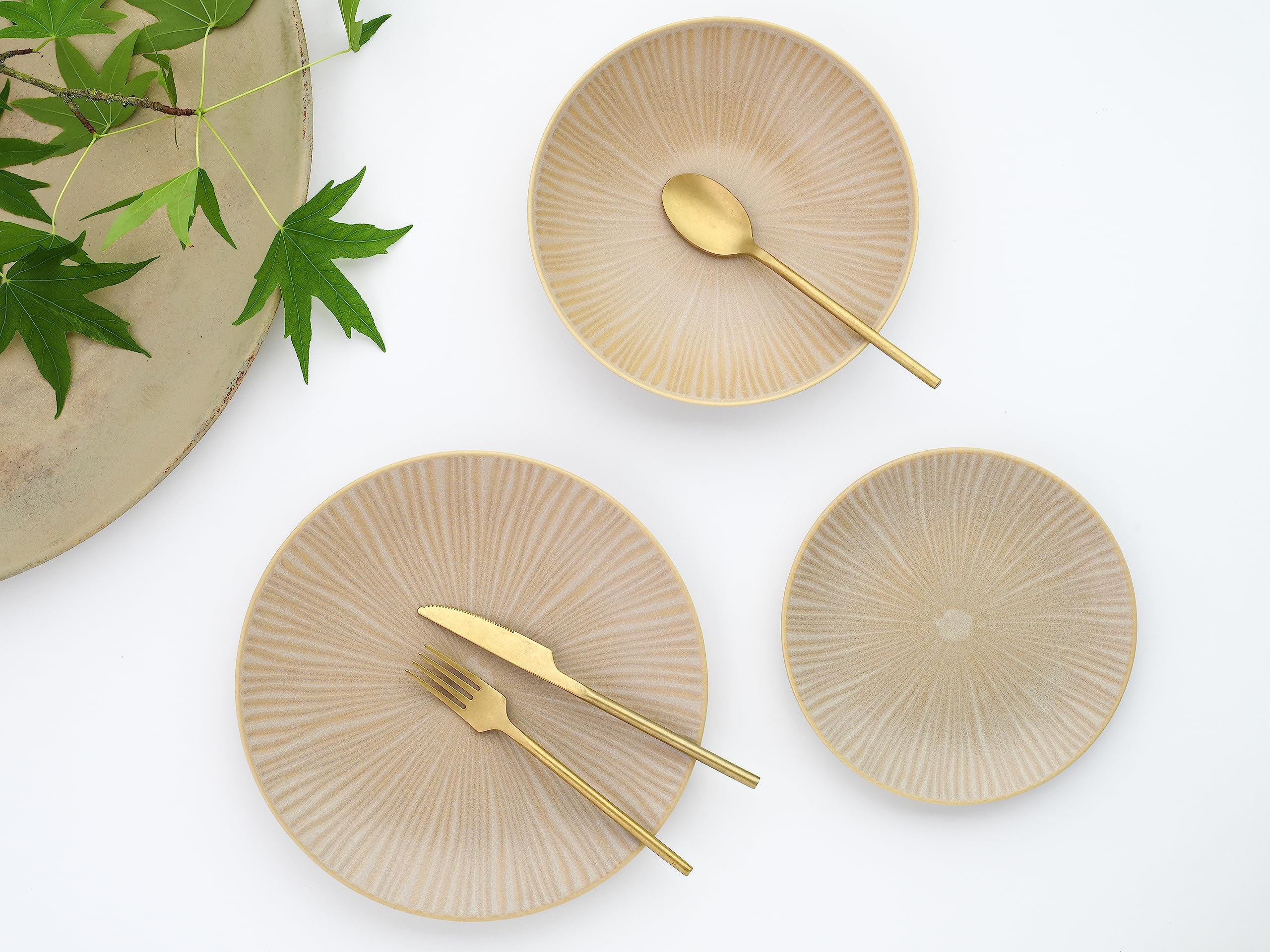 CreaTable, 23920, Serie Vesuvio Sand, 12-teiliges Geschirrset für 4 Personen, Teller Set aus Steinzeug, spülmaschinen- und mikrowellengeeignet, Made in Europe
