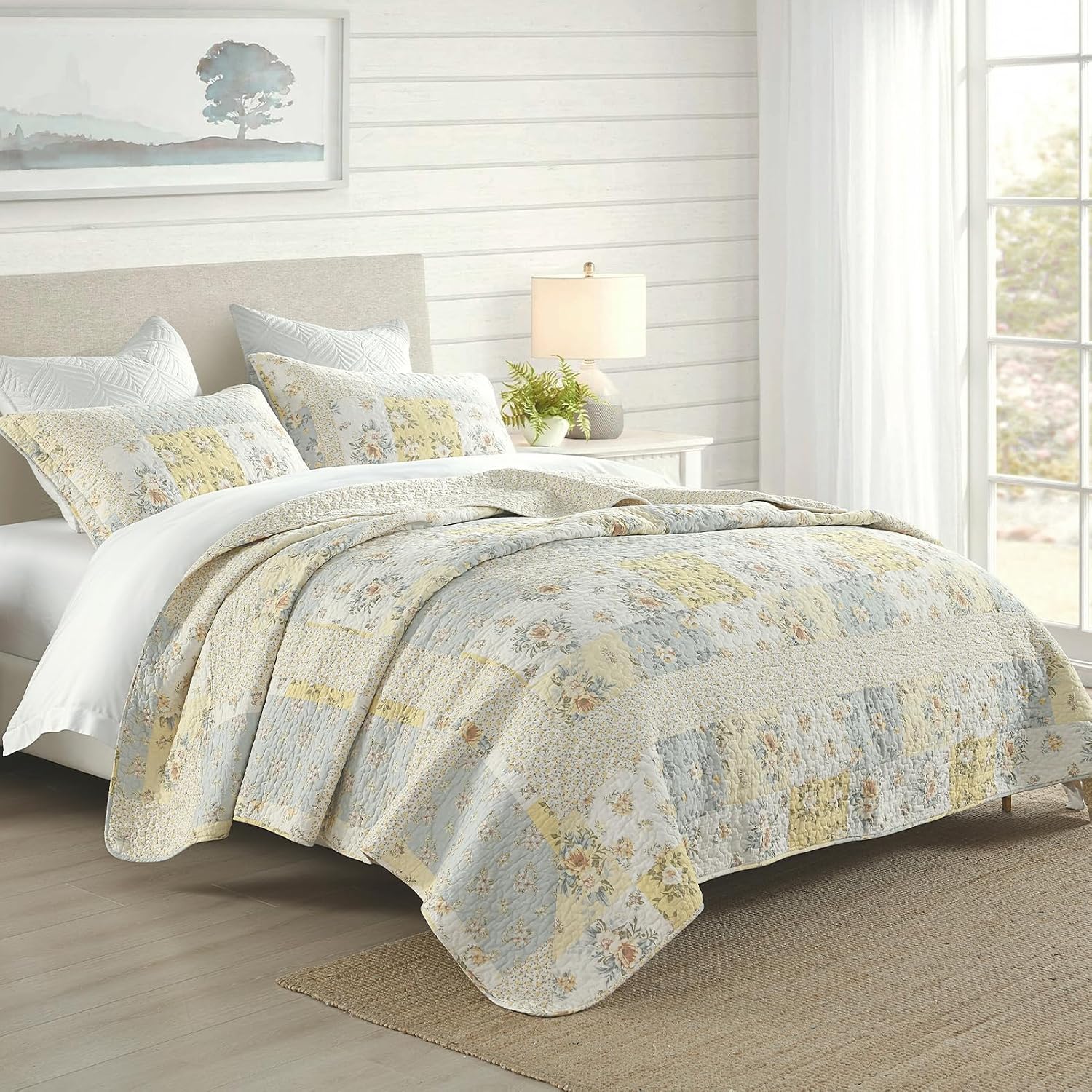 DDUOXIN Oversized Queen Quilt (102"x120") - 100% Cotton Reversible Quilted Bedspread with 2 Pillow Shams, Farmhouse Floral Lightweight Bedspreads Coverlet Sets, Yellow/Cream White