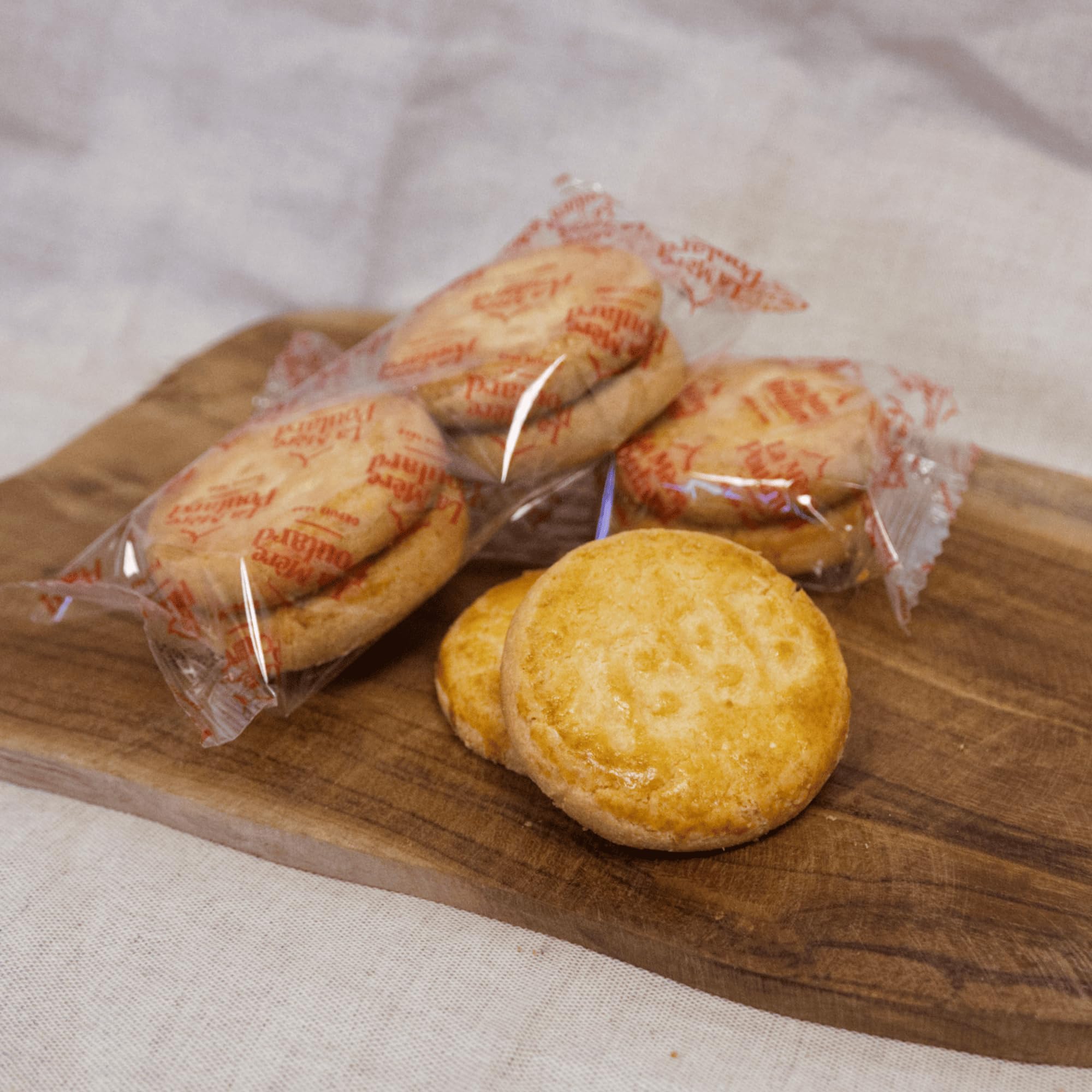 La Mère Poulard galletas tipo palets mantequilla limón gruesas crujientes Lata 500g
