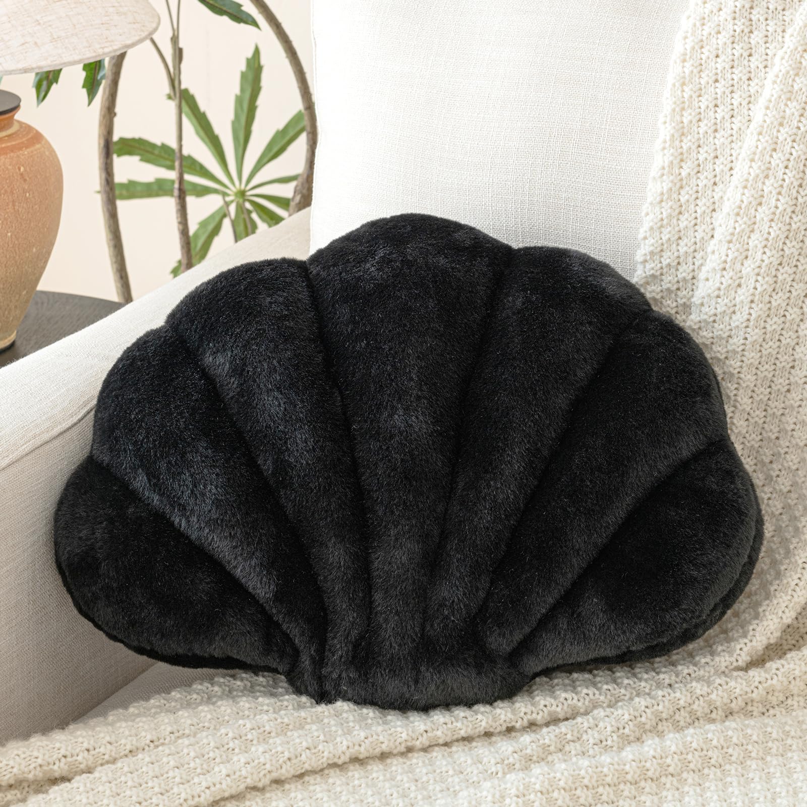 Znhinery Shell Pillow Seashell Throw Pillow with Soft Rabbit Plush for Couch Bed Shell Shaped Decorative Ocean Pillow