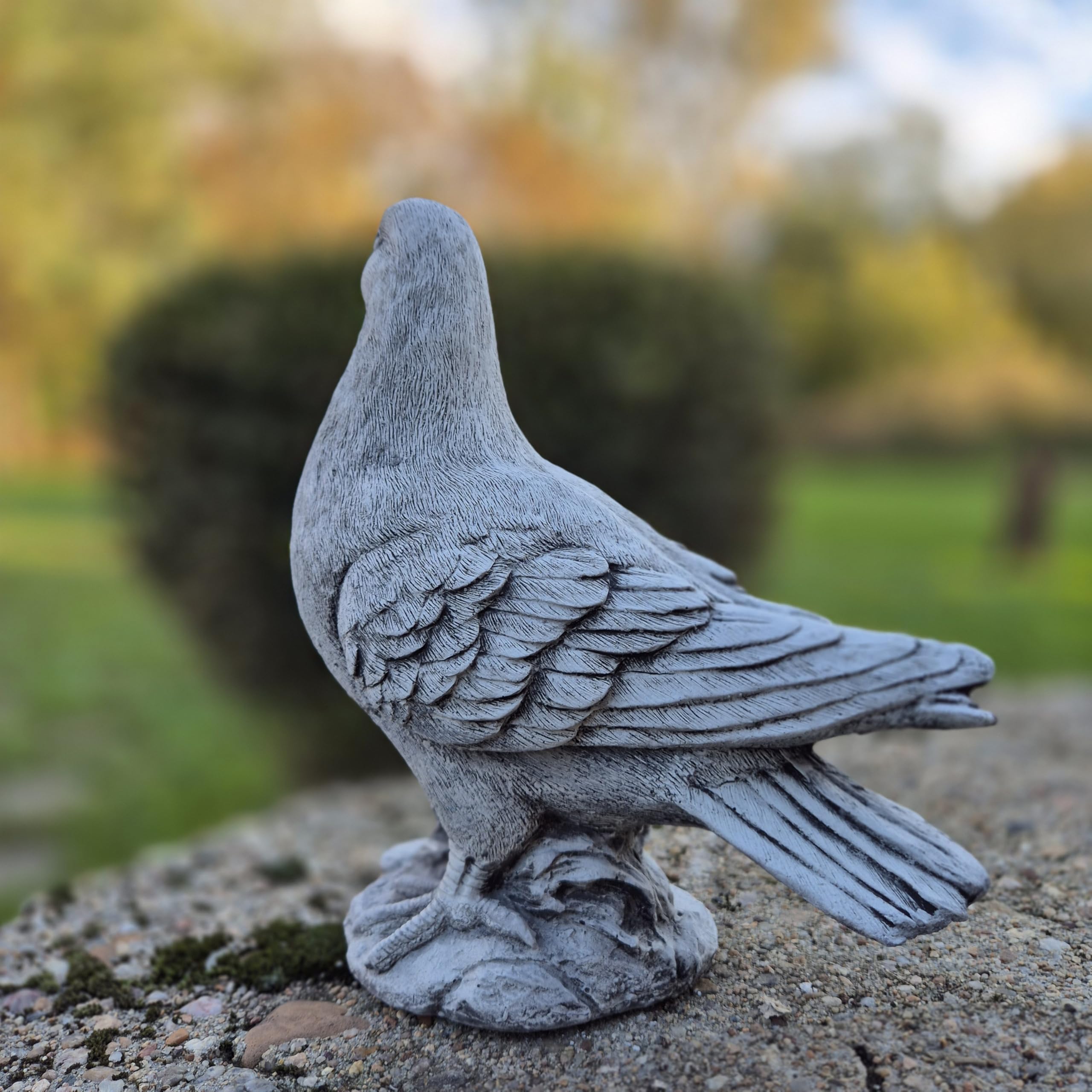 FABRIQ Handgefertigte Taubenfigur 24 cm – Schwarze wetterfeste Steinguss-Vogelskulptur – 3 kg – Handbemalt